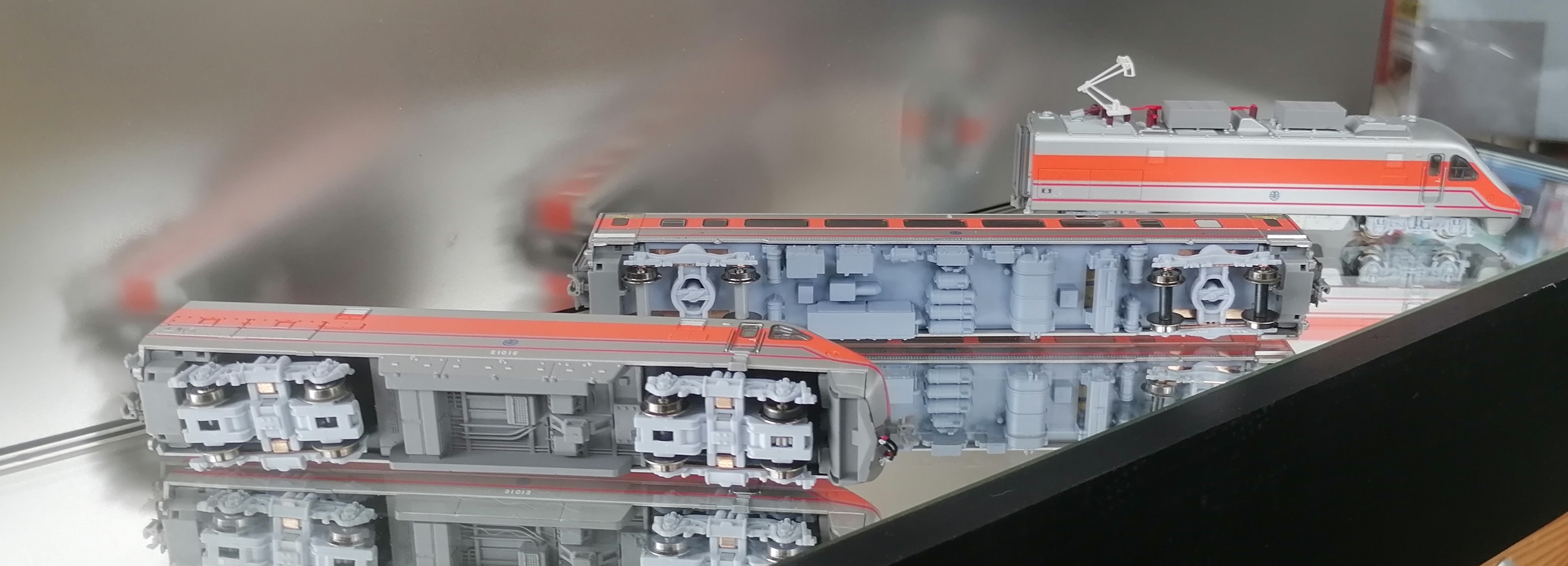 台鉄PP自強號列車 聲鐵雙車頭加四節車廂 N規