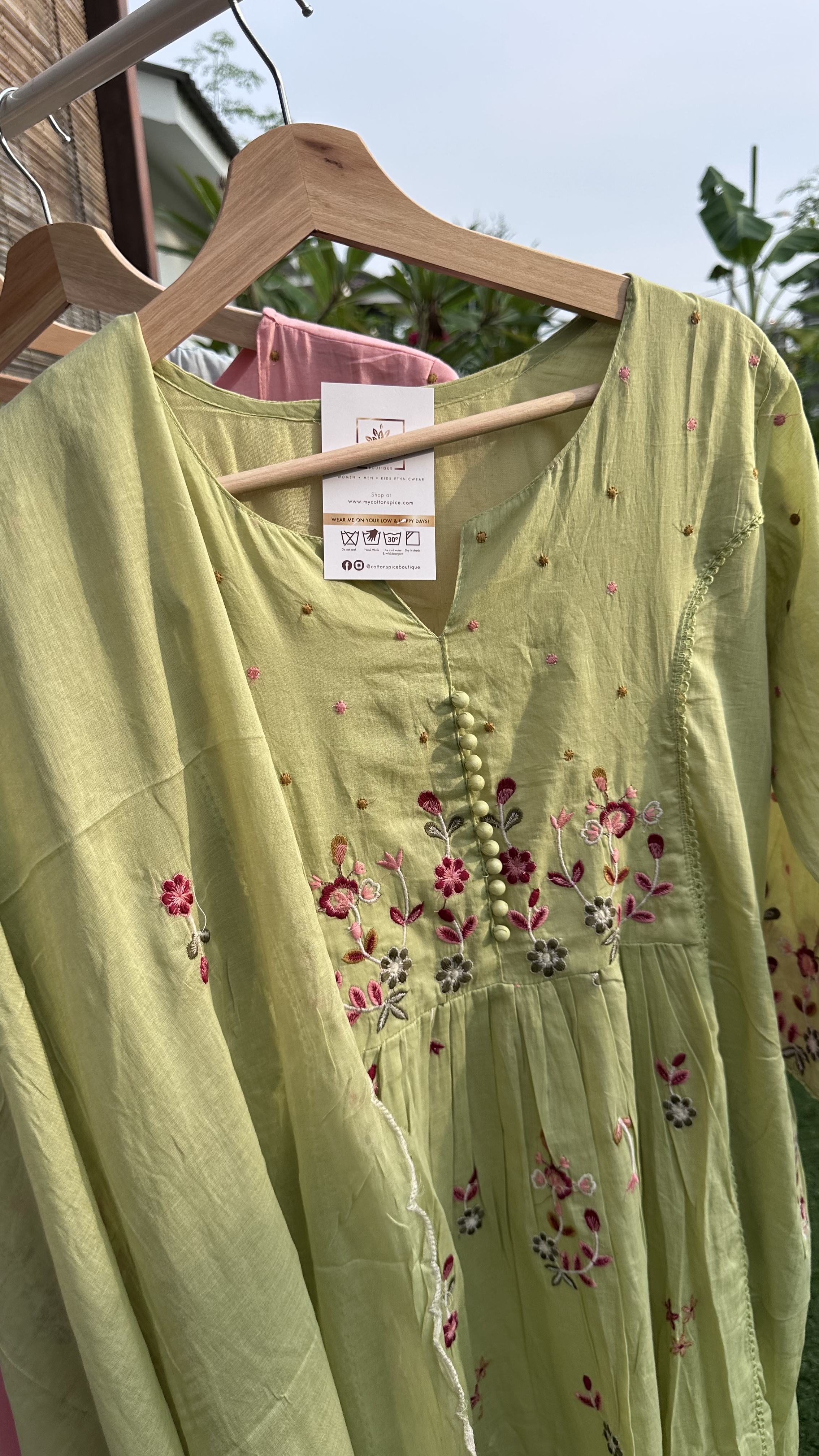 Light Green Embroidered Floral Print Kurta Set