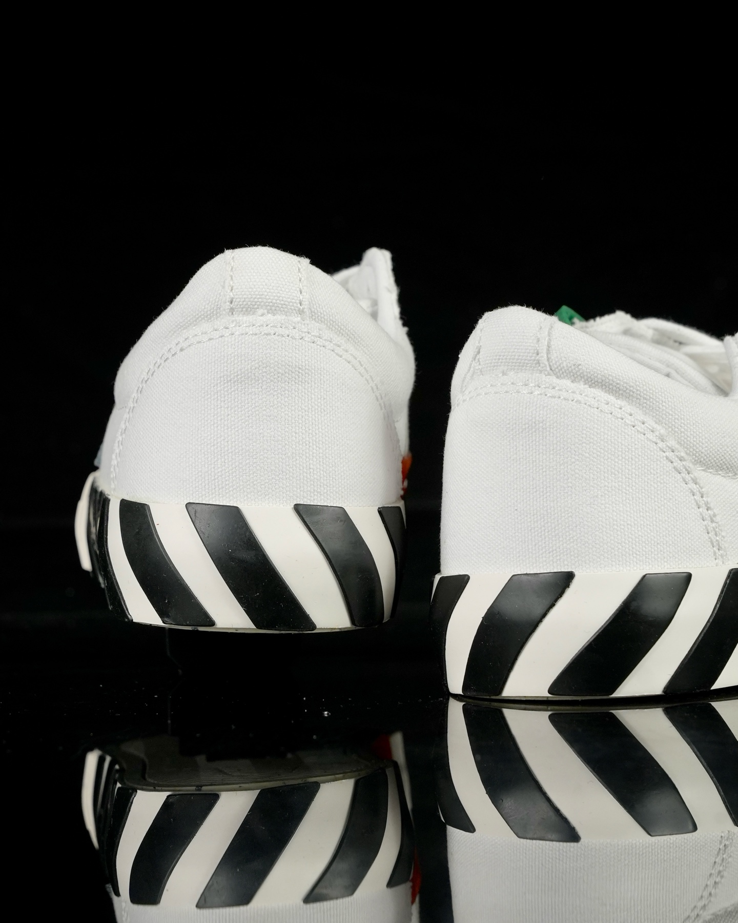 Off-White Low Vulcanized