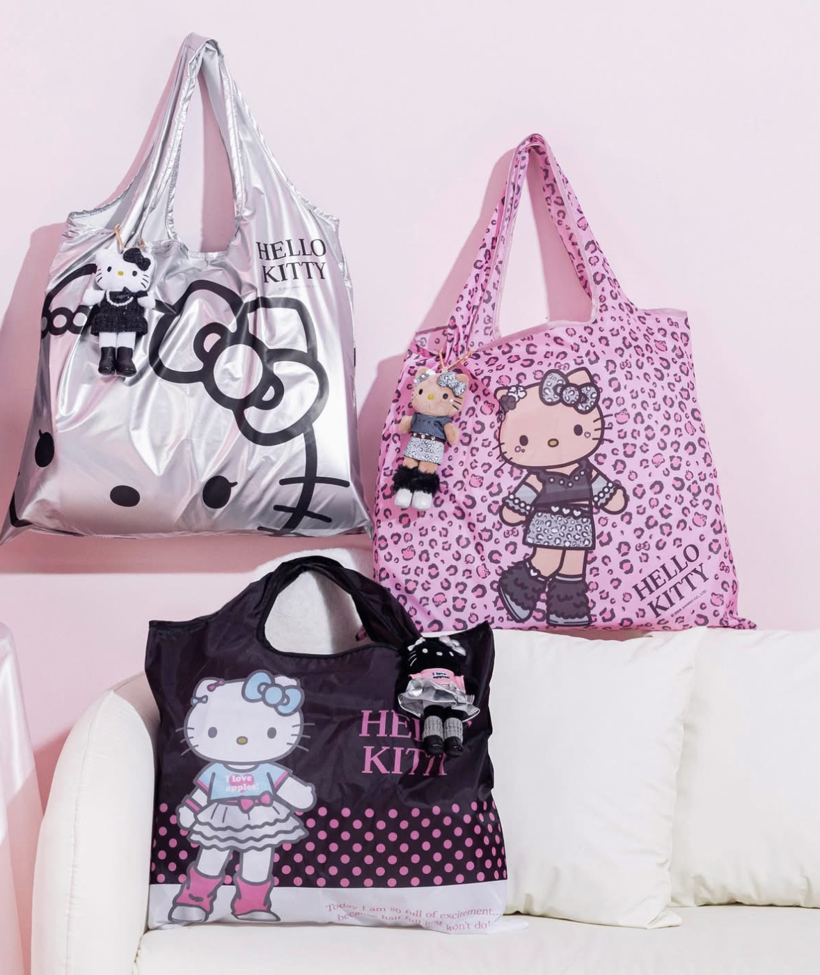 （約6月尾到貨）🇹🇼台灣超商限定 限量長腿Kitty 限量購物袋+15cm公仔吊飾 💕