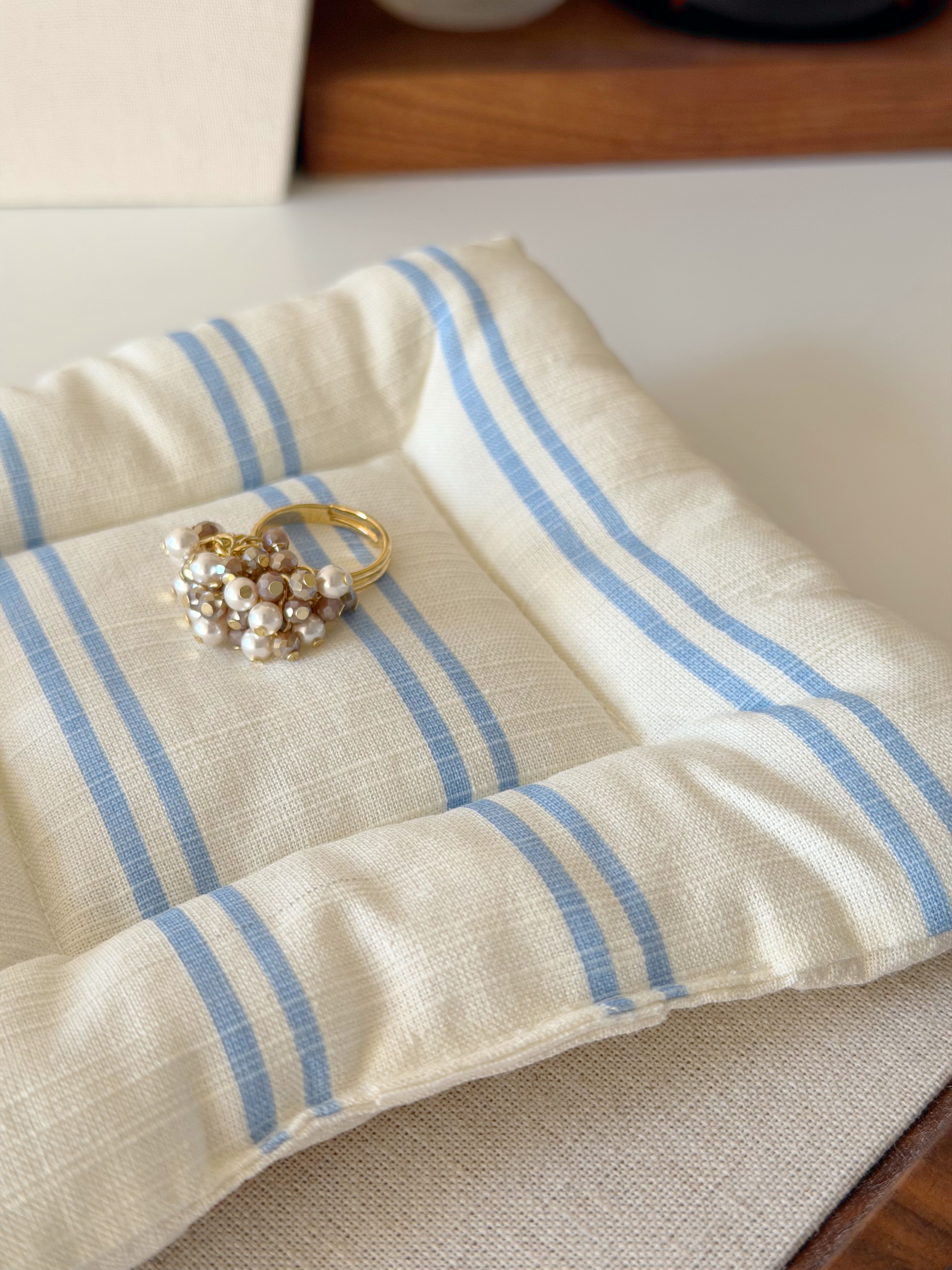 白珍珠小花球戒指/玫瑰粉x金色