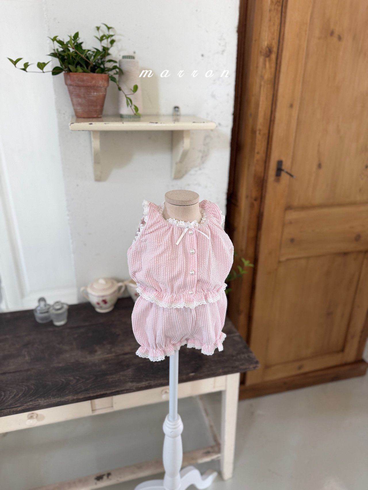 AW4234 Top Set