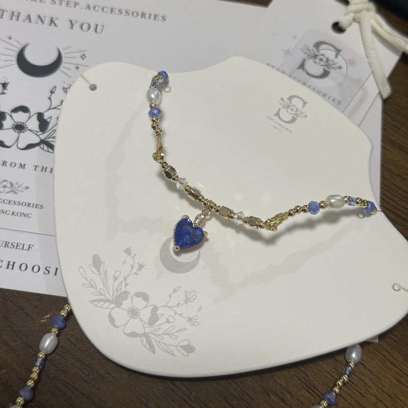 J293 Choker-blue heart