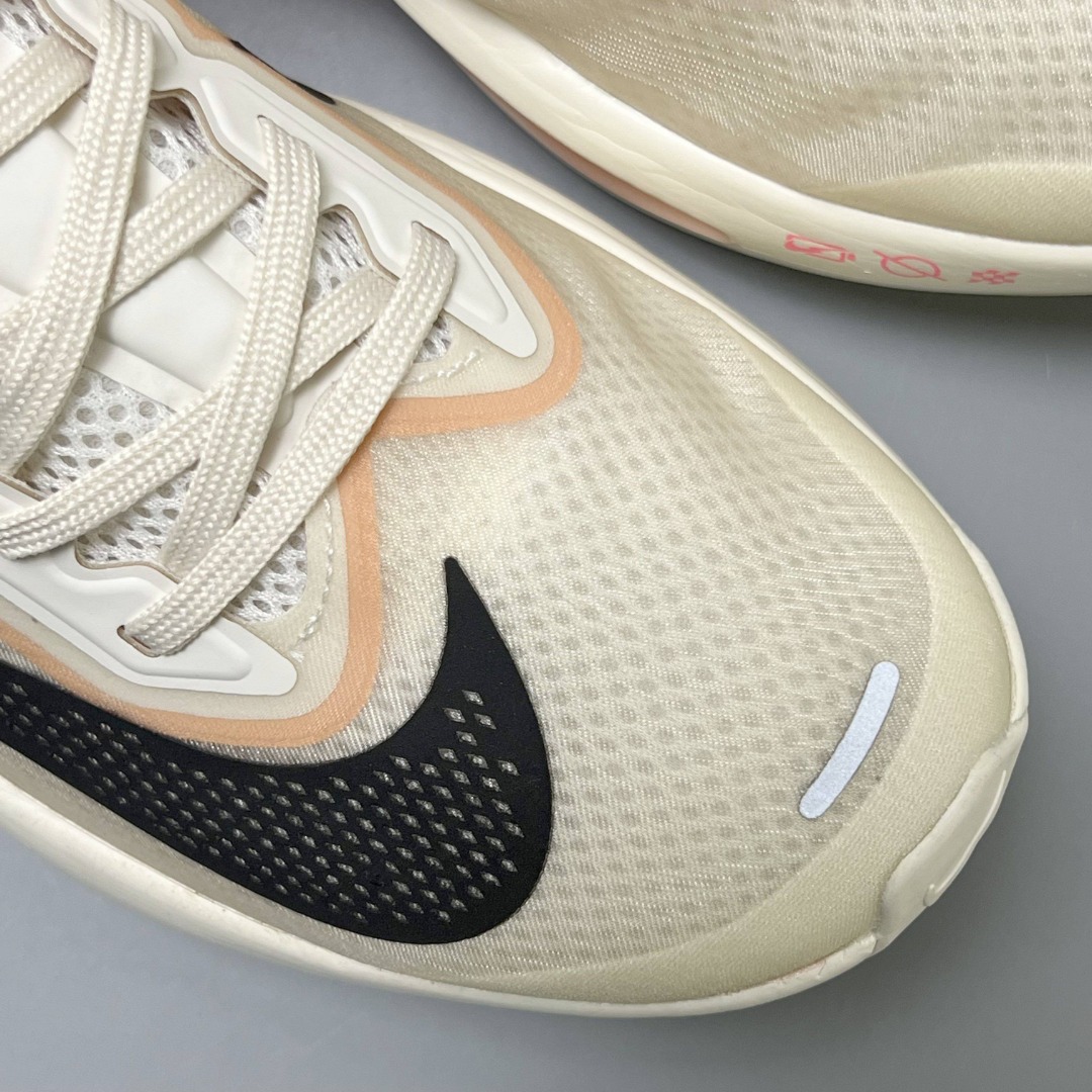 Nike Zoom Fly 6 FN8455-102   