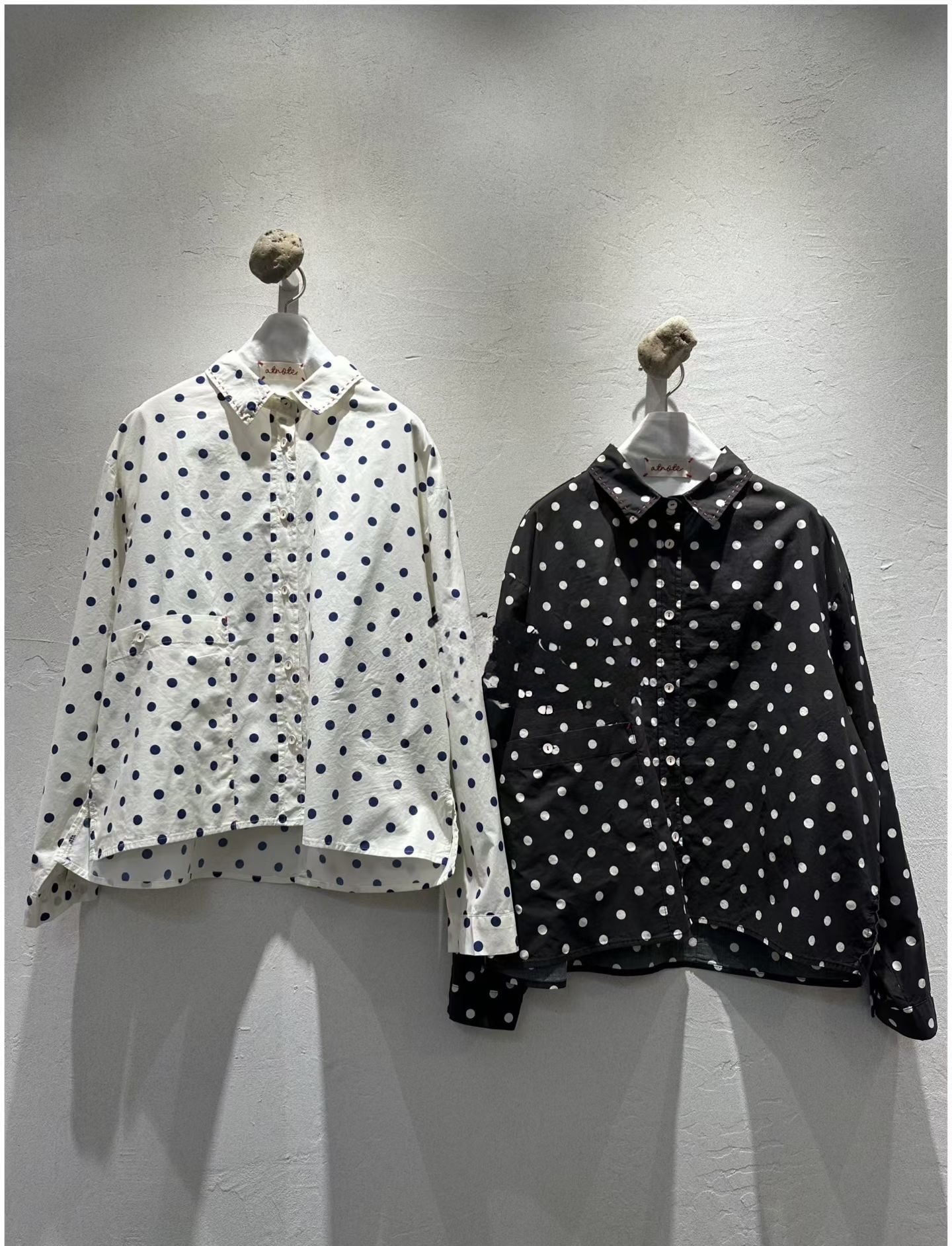 AT OY 前後袋圓點恤