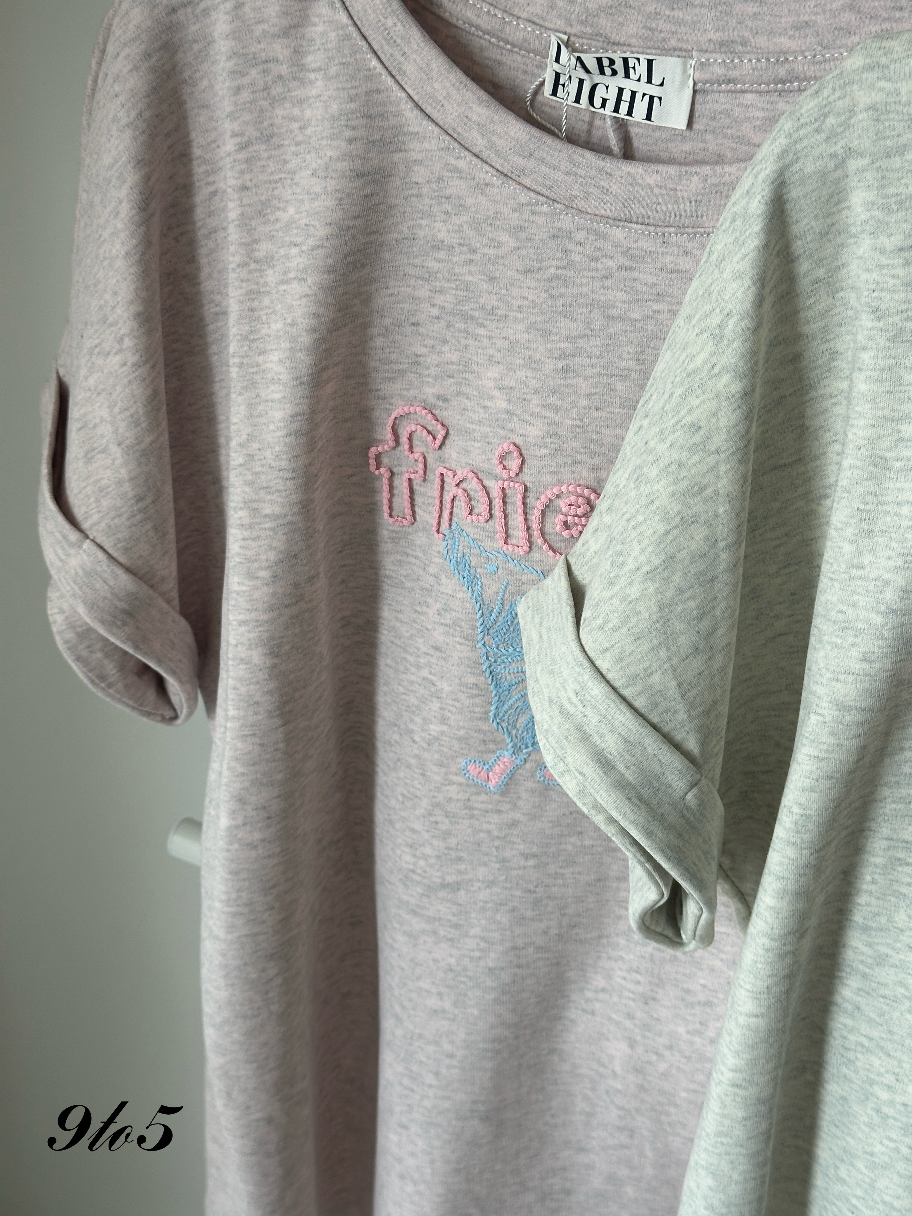 T4059 Dog Embroidery Tee - Grey & Pink