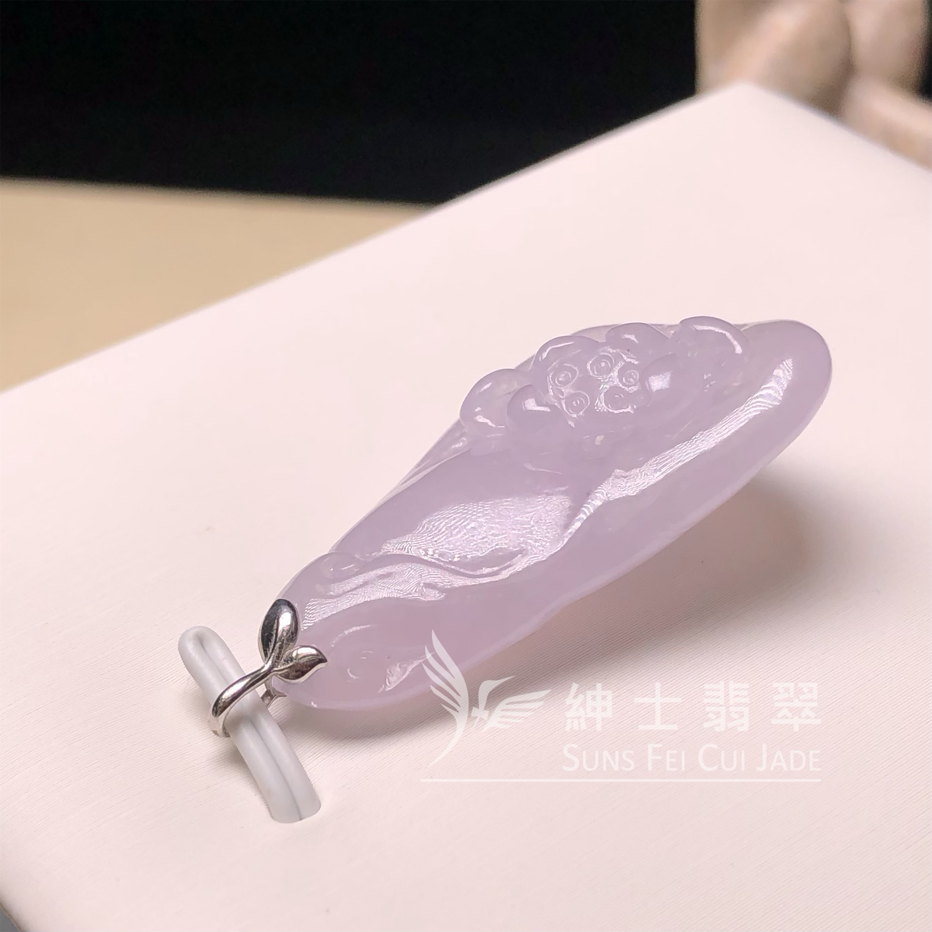 YK00162 糯冰紫蓮花吊墜 