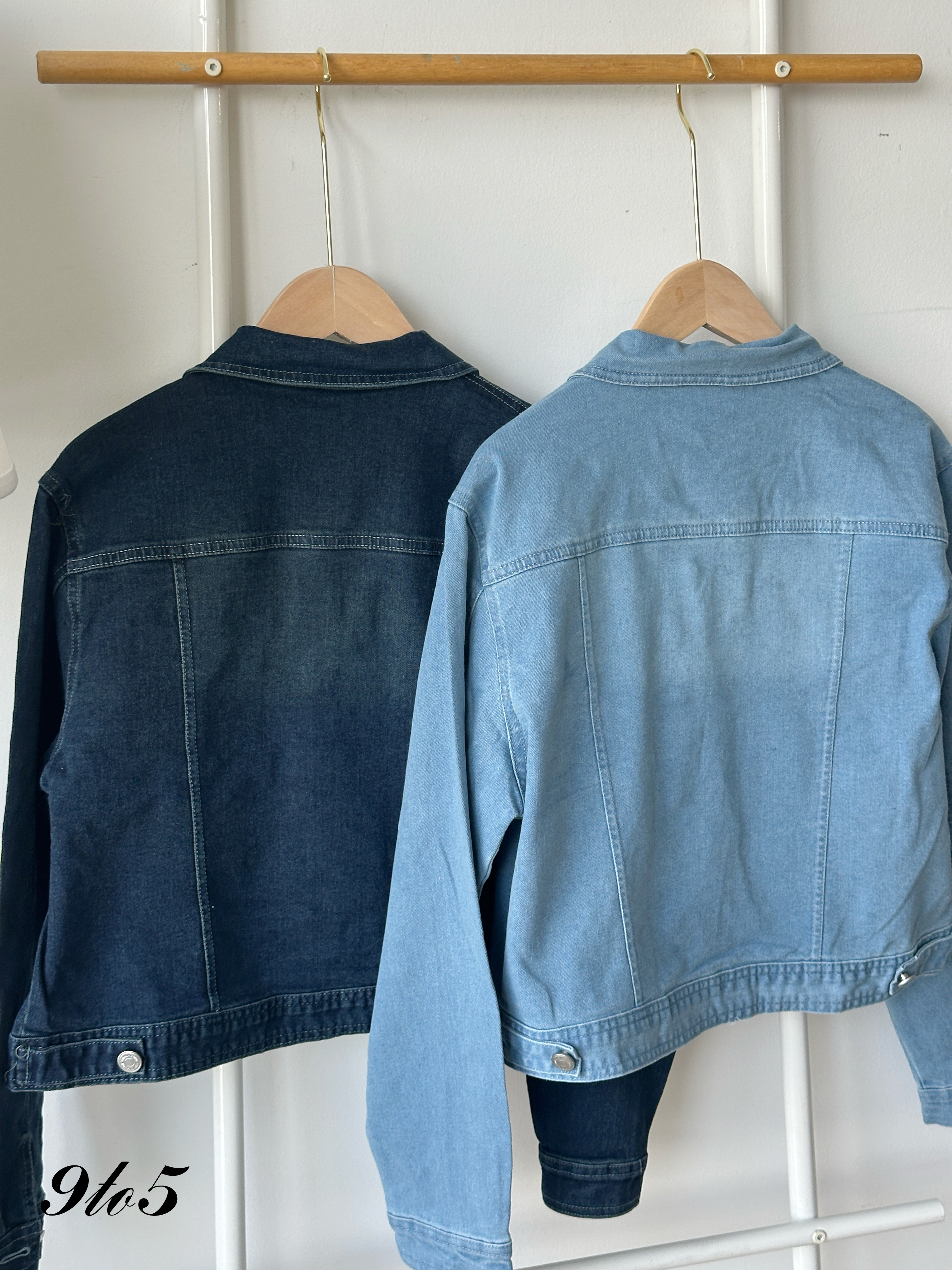 T4182 Vintage Denim Jacket - Dark Blue & Light Blue