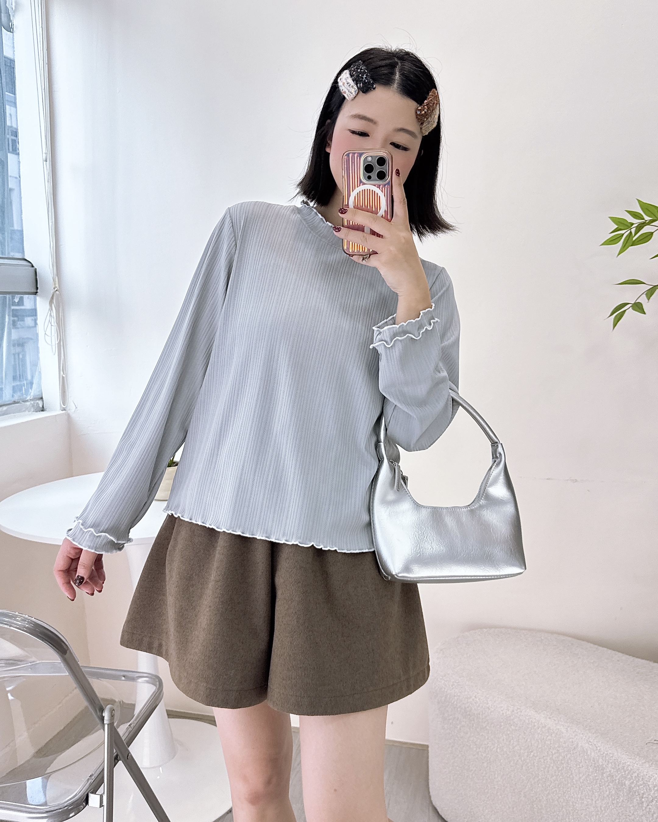 親膚直紋荷葉邊上衣 2色