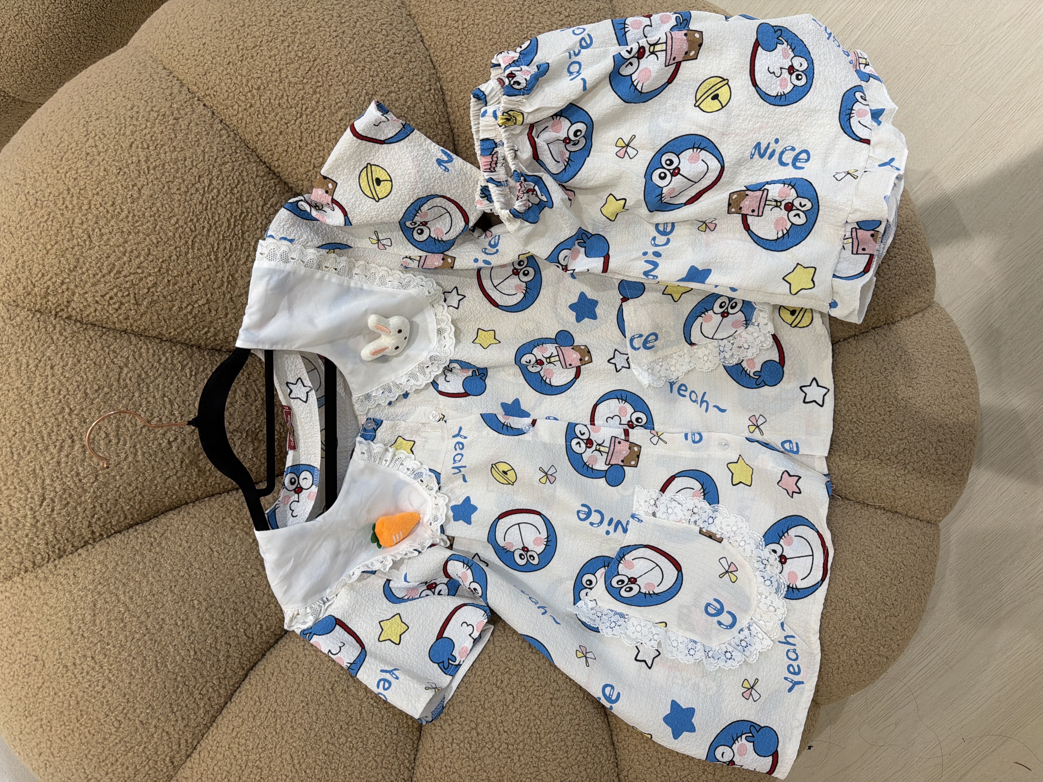 粉紅波點睡衣套裝