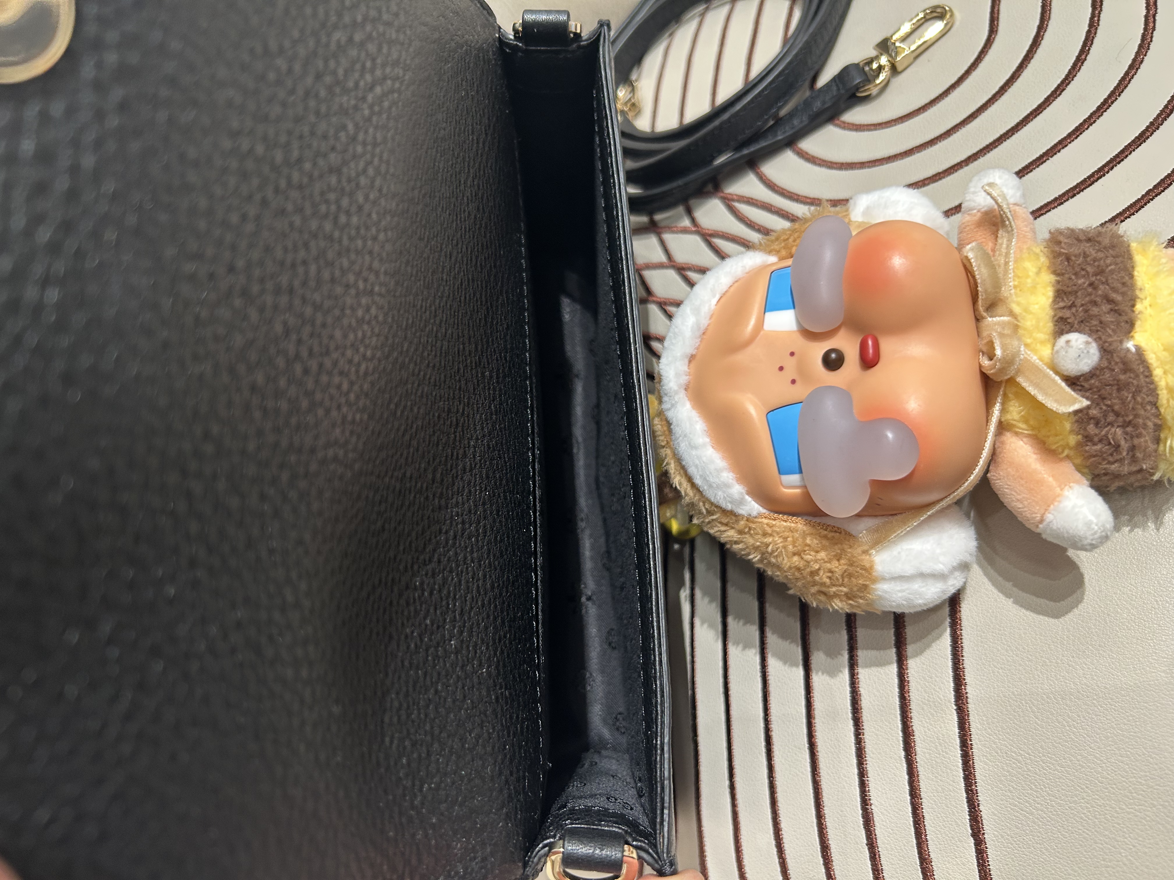 Tory Burch WOC Black Calfskin 100%Authentic, 95%New 