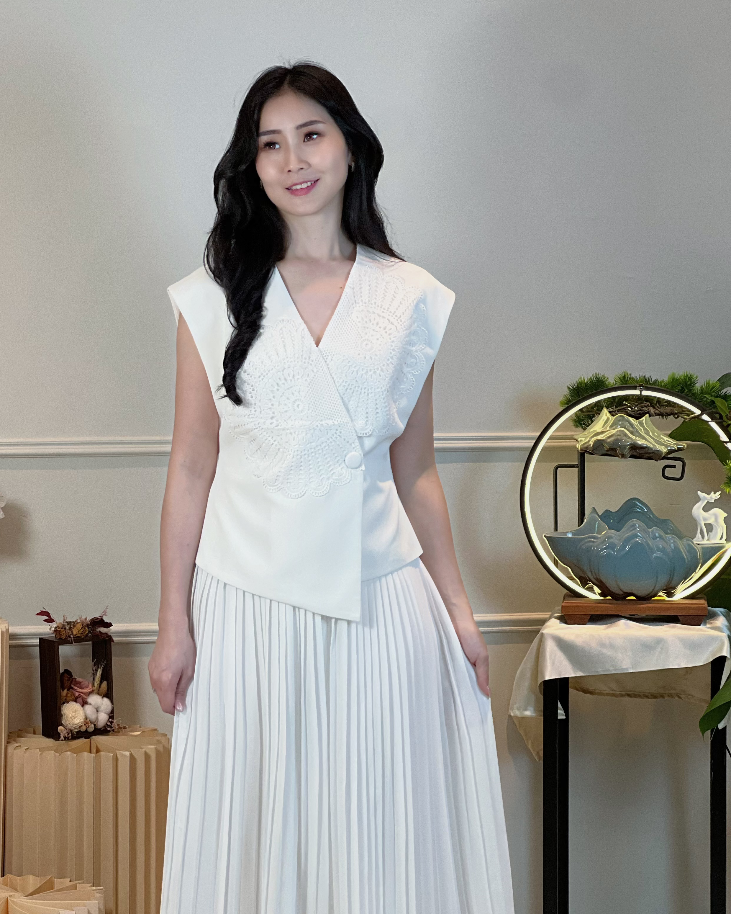 5095 Isabella Lace Chic Top