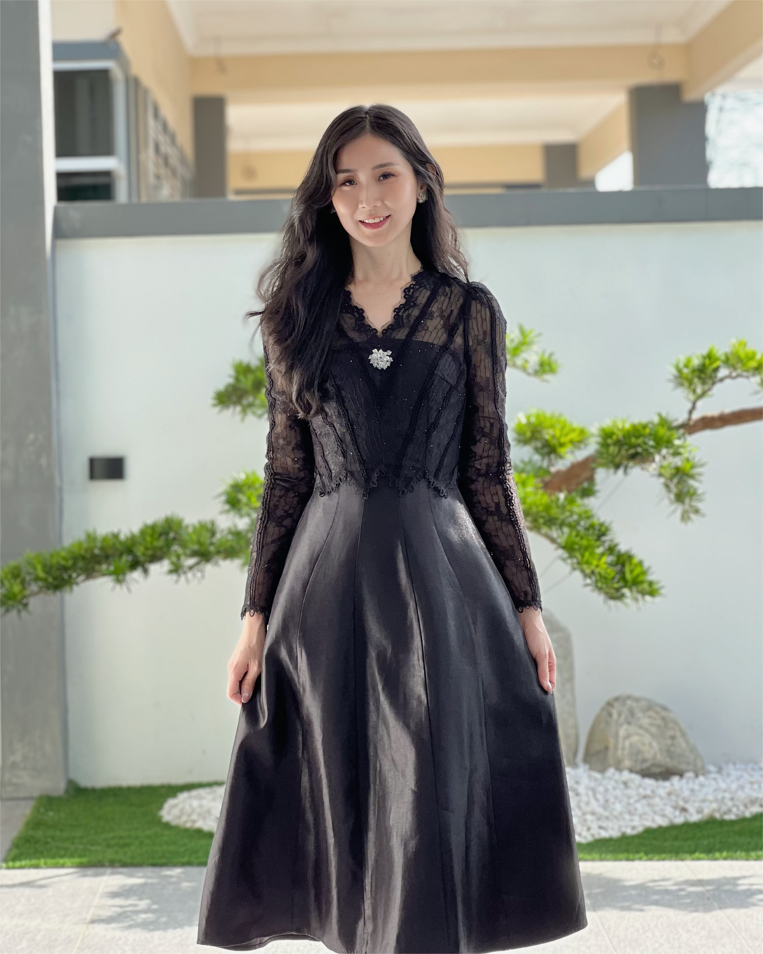 5085 Genevieve Lace Midi Dress 