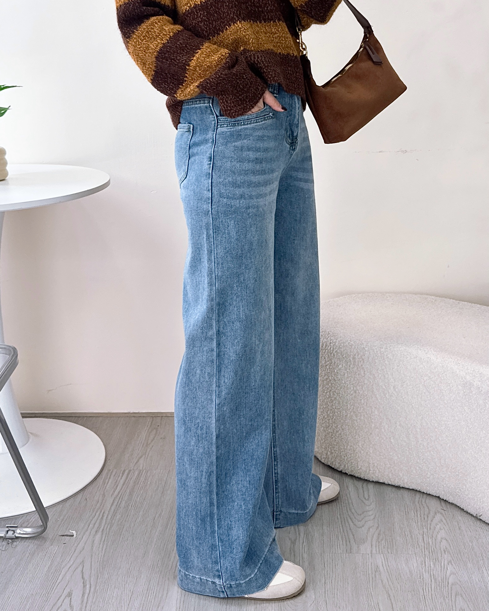 爆舒服柔軟闊鬆牛仔褲 