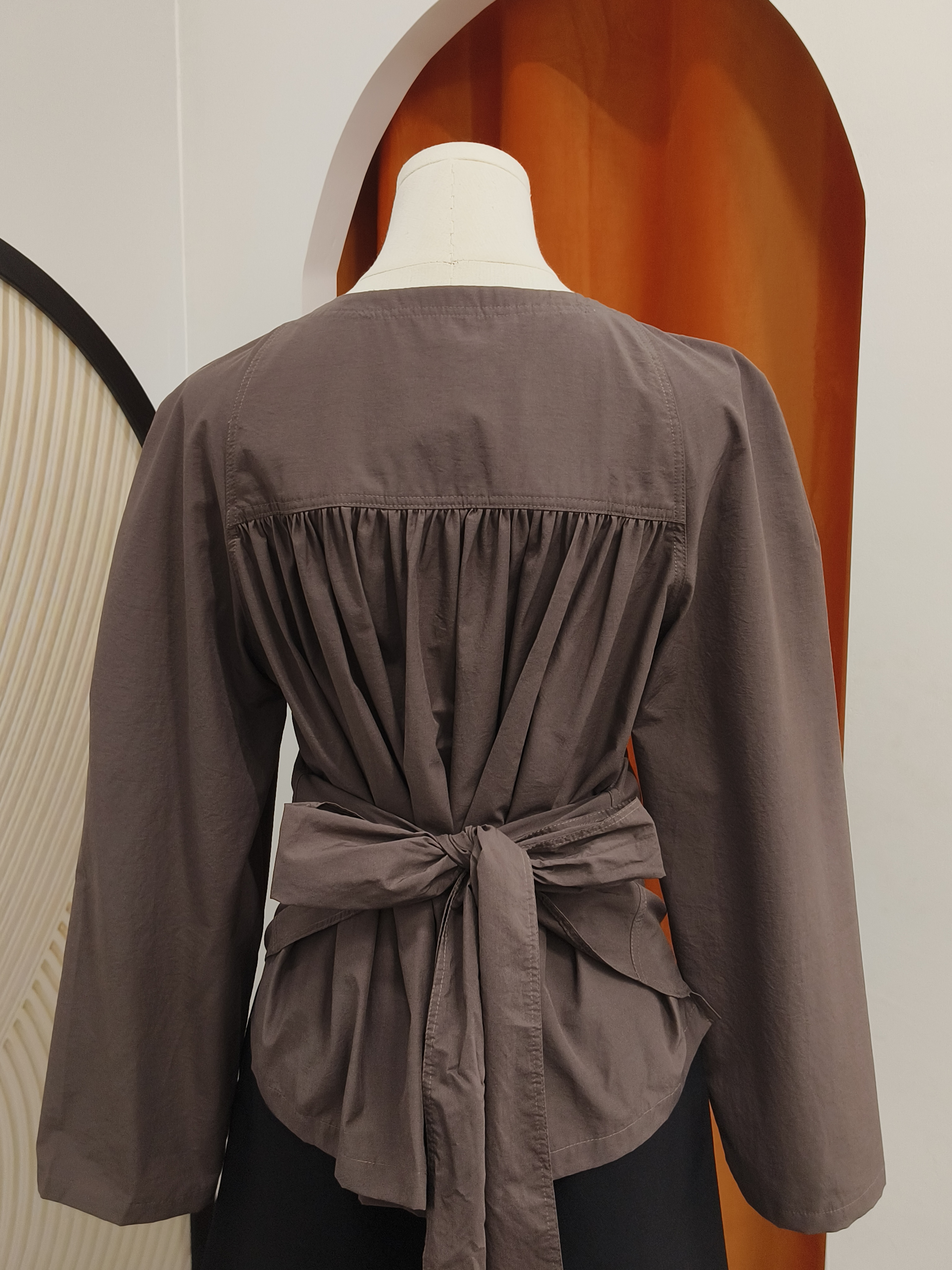 长袖绑带收腰上衣 Long Sleeve Tie Waist Shirt