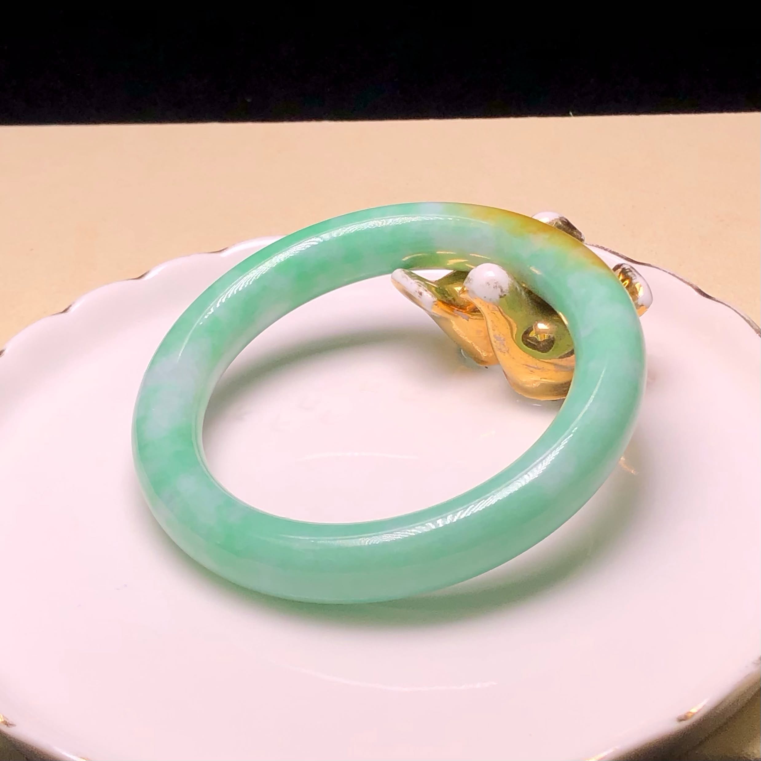 C06815 木那黃沙皮黃加綠圓鐲57mm
