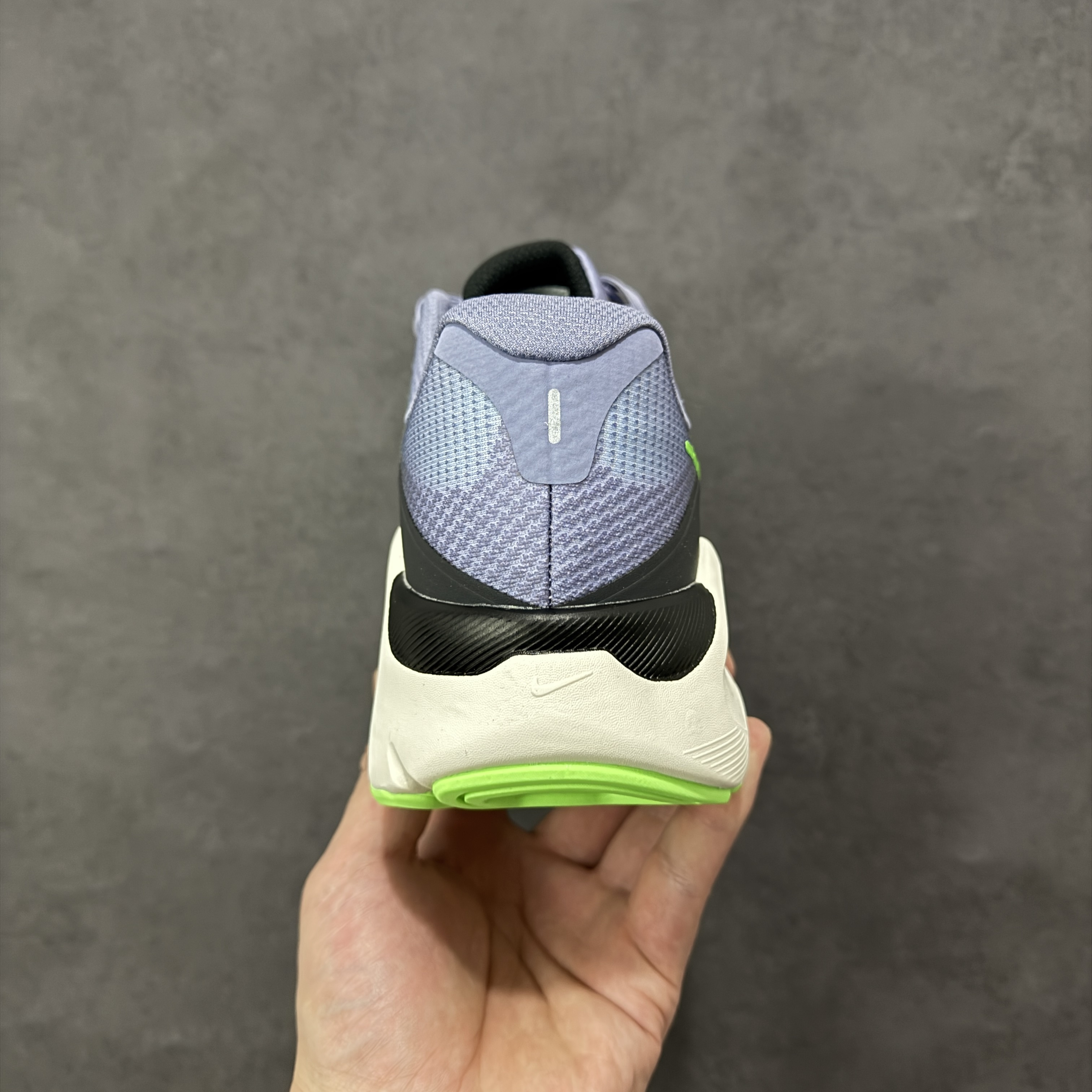 Nike Structure Plus HQ3048-501