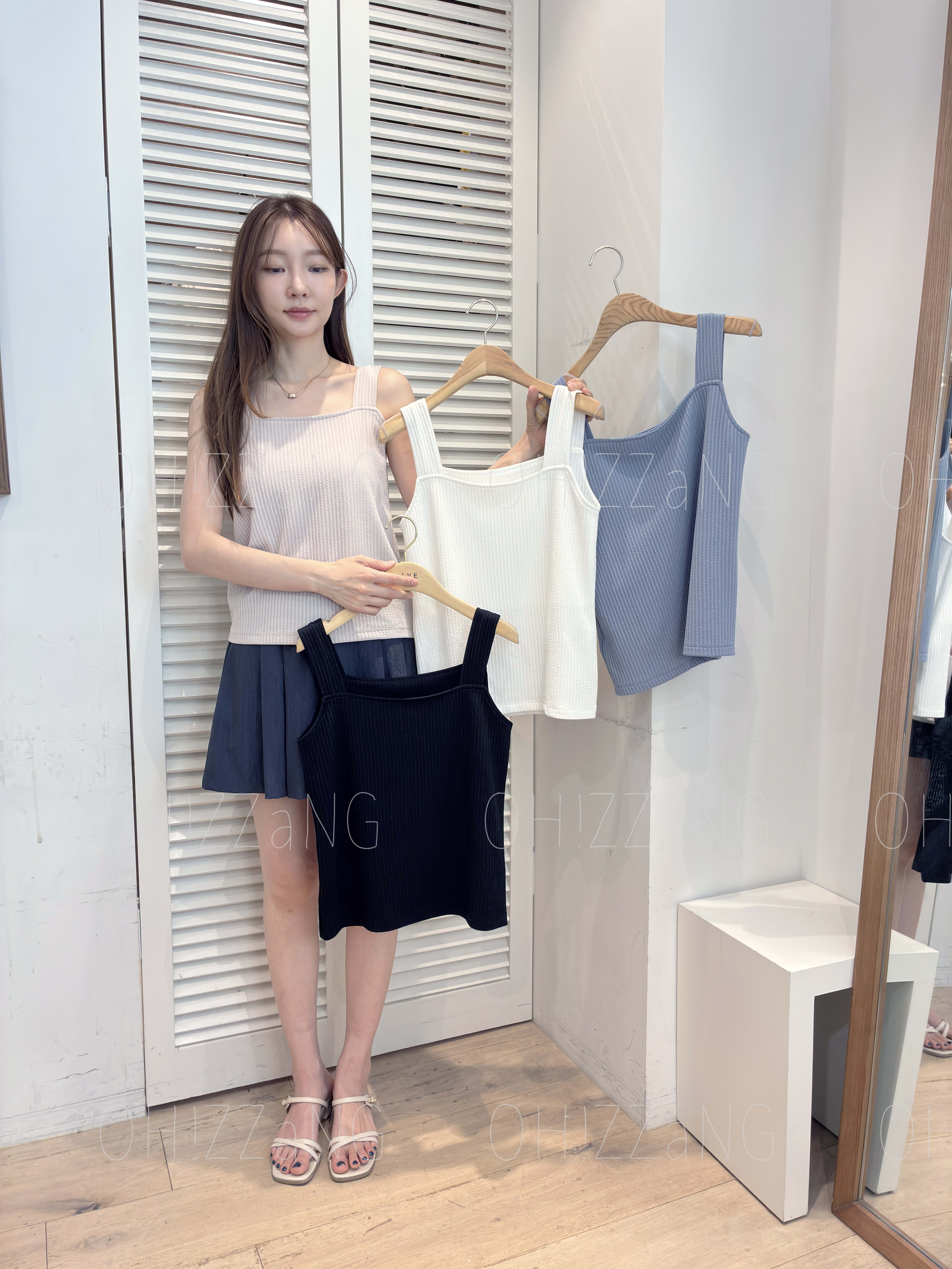 FV06_04 方領粗帶打底背心. (4色)