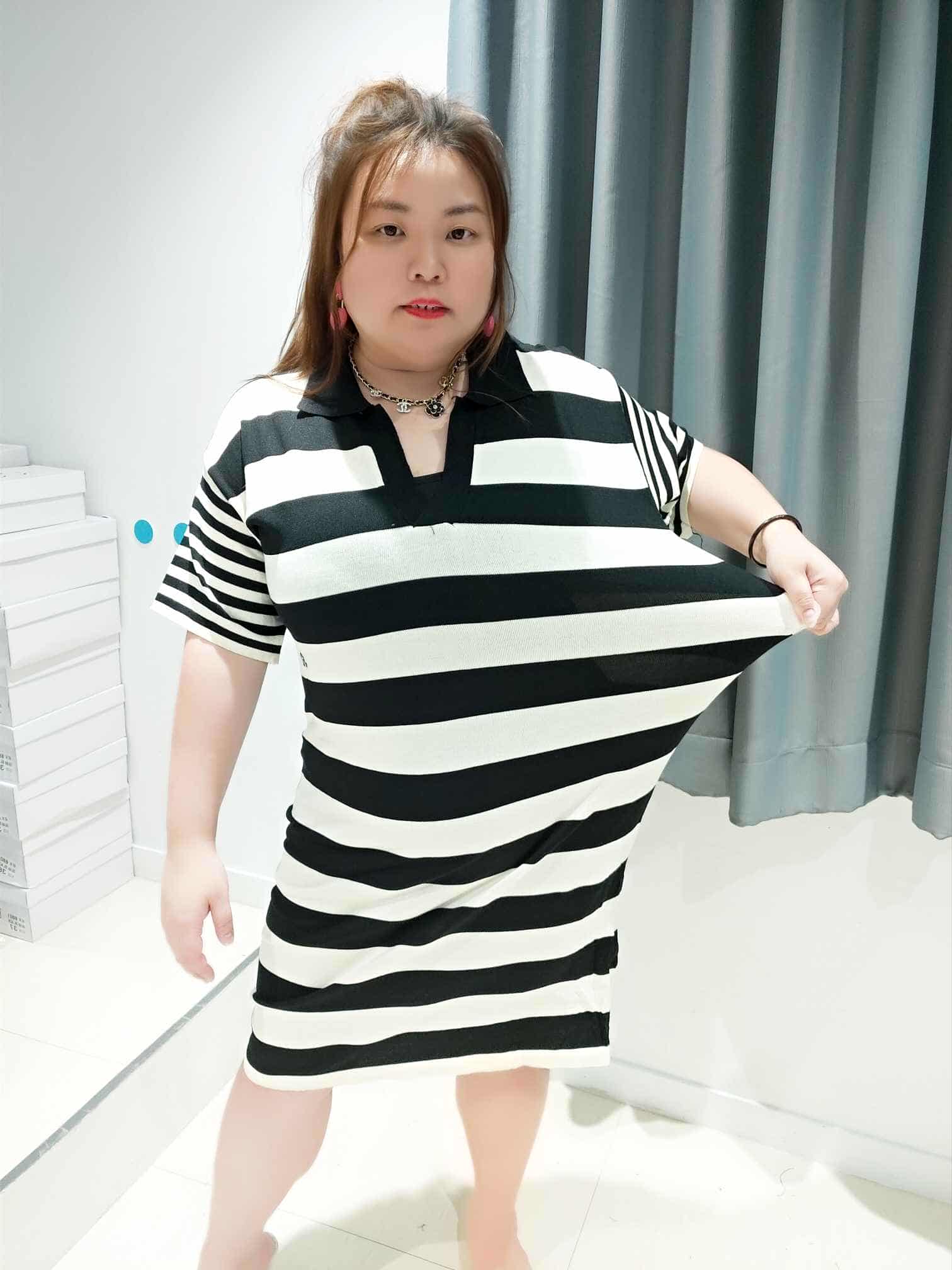 DOA15 有领粗线条设计连衣裙