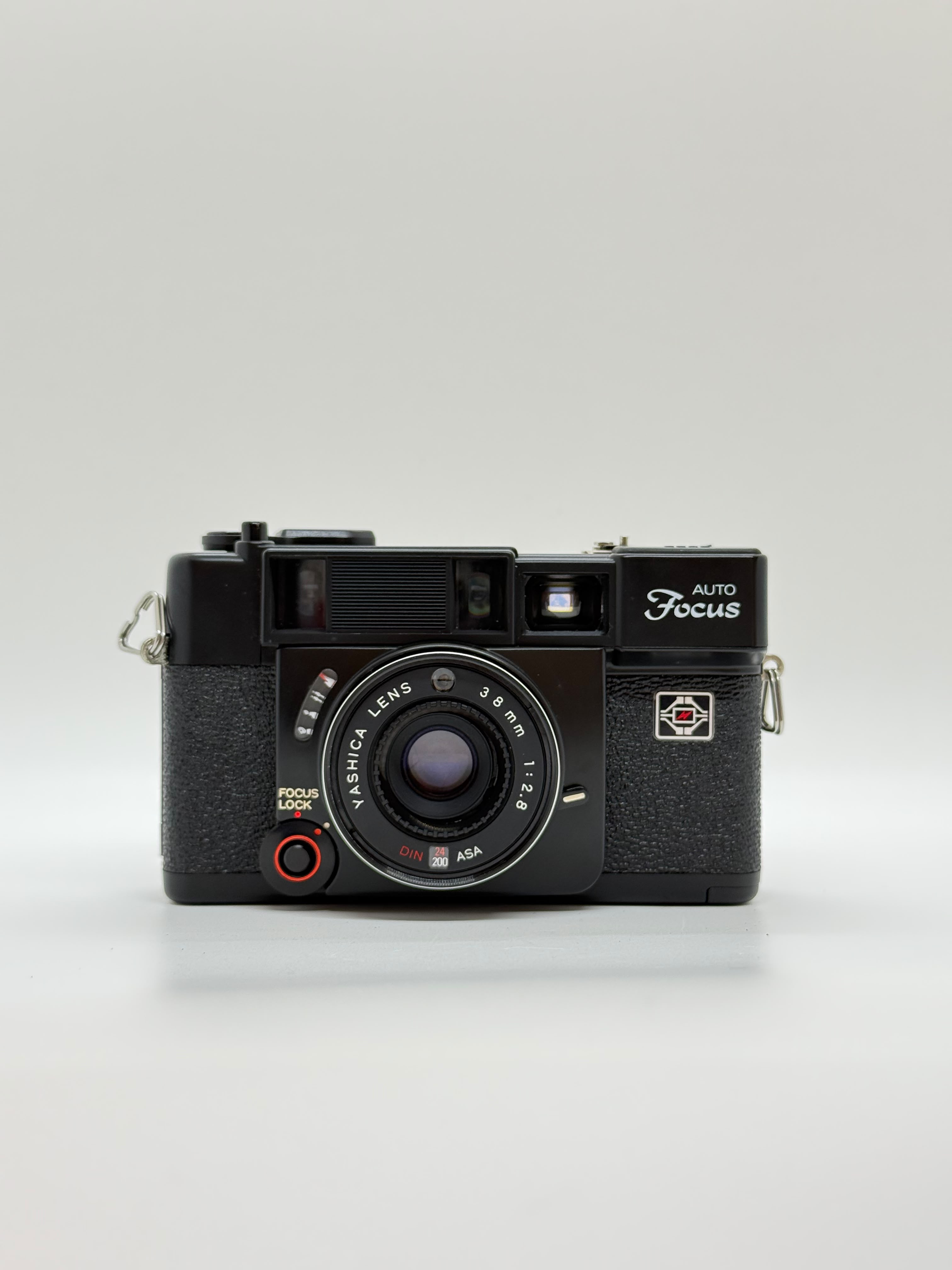 Yashica Auto Focus Point and Shoot (傻瓜機) 菲林相機