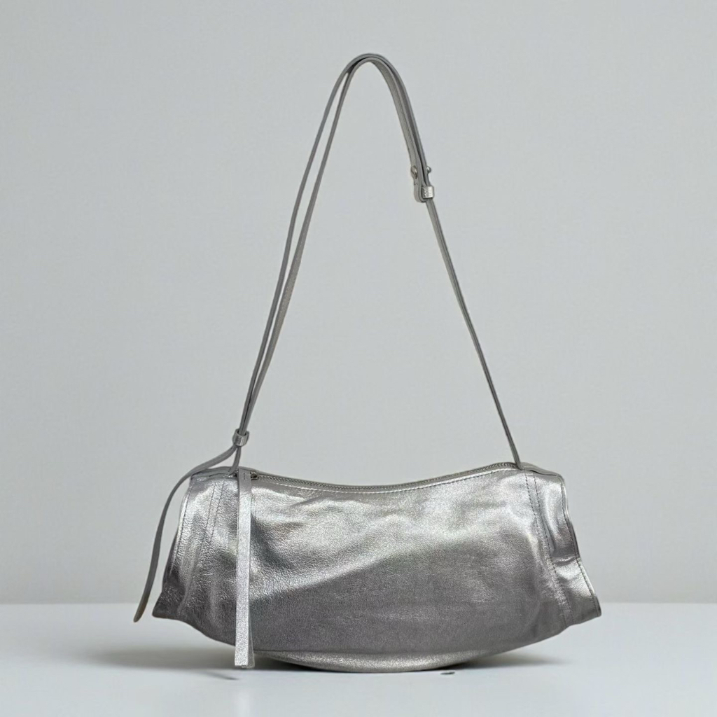 【新品牌Lampas】預訂_Soft Lambskin/Suede Curved Cylinder Bag By Lampas