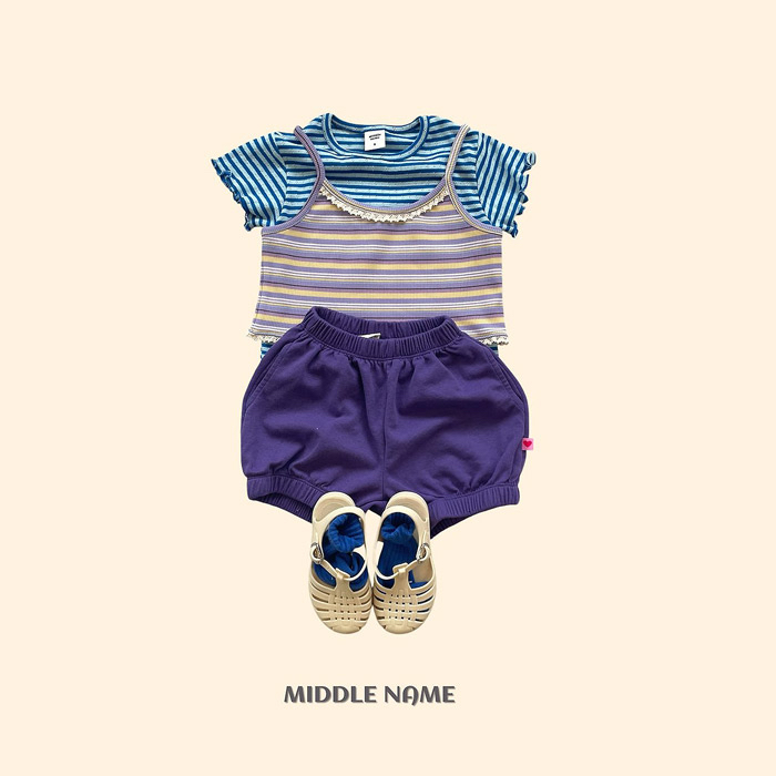 🇰🇷middle name tee