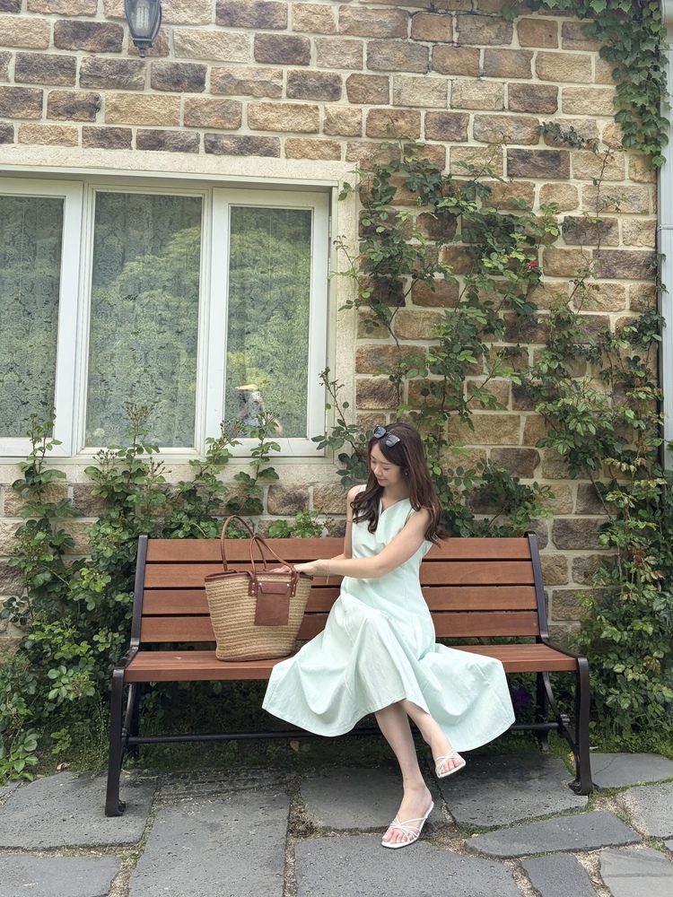Daphne Flare Dress (Mint)