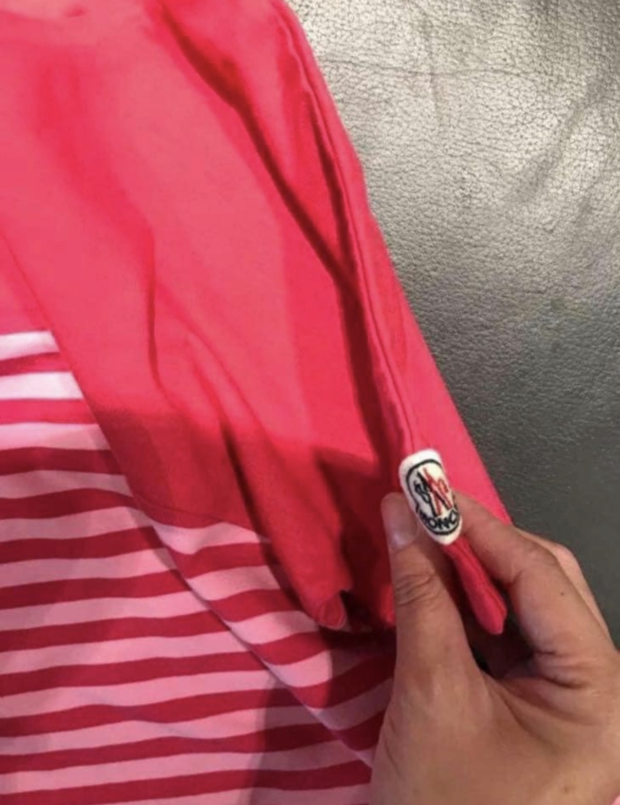 Moncler女童14 碼連身裙
