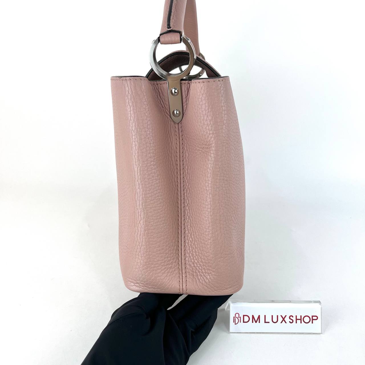 LV Capucines MM Pink