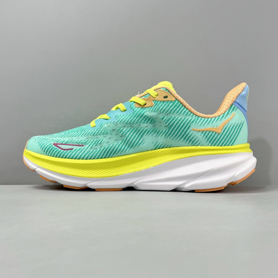 HOKA ONE ONE Clifton 9