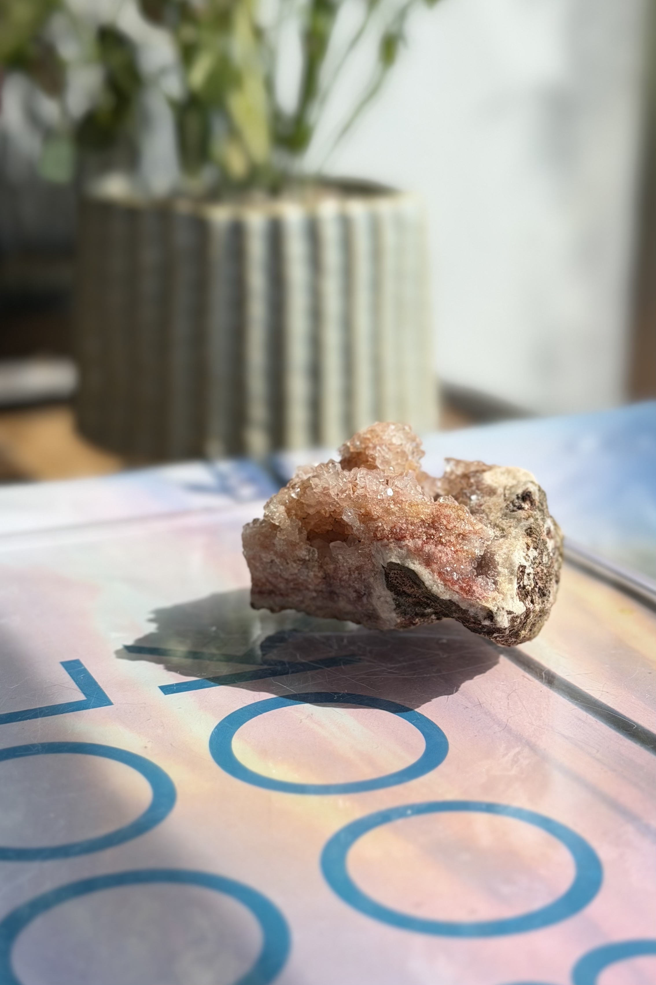  ༒6.5cm Pink Amethyst Geode༒ PA.7088H3m-RA22*27M