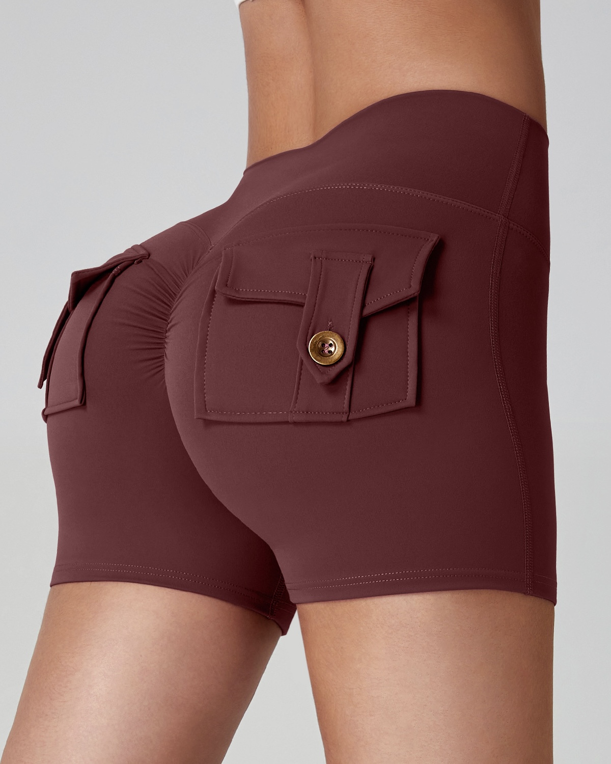 裸感蜜桃臀工裝口袋瑜伽短褲