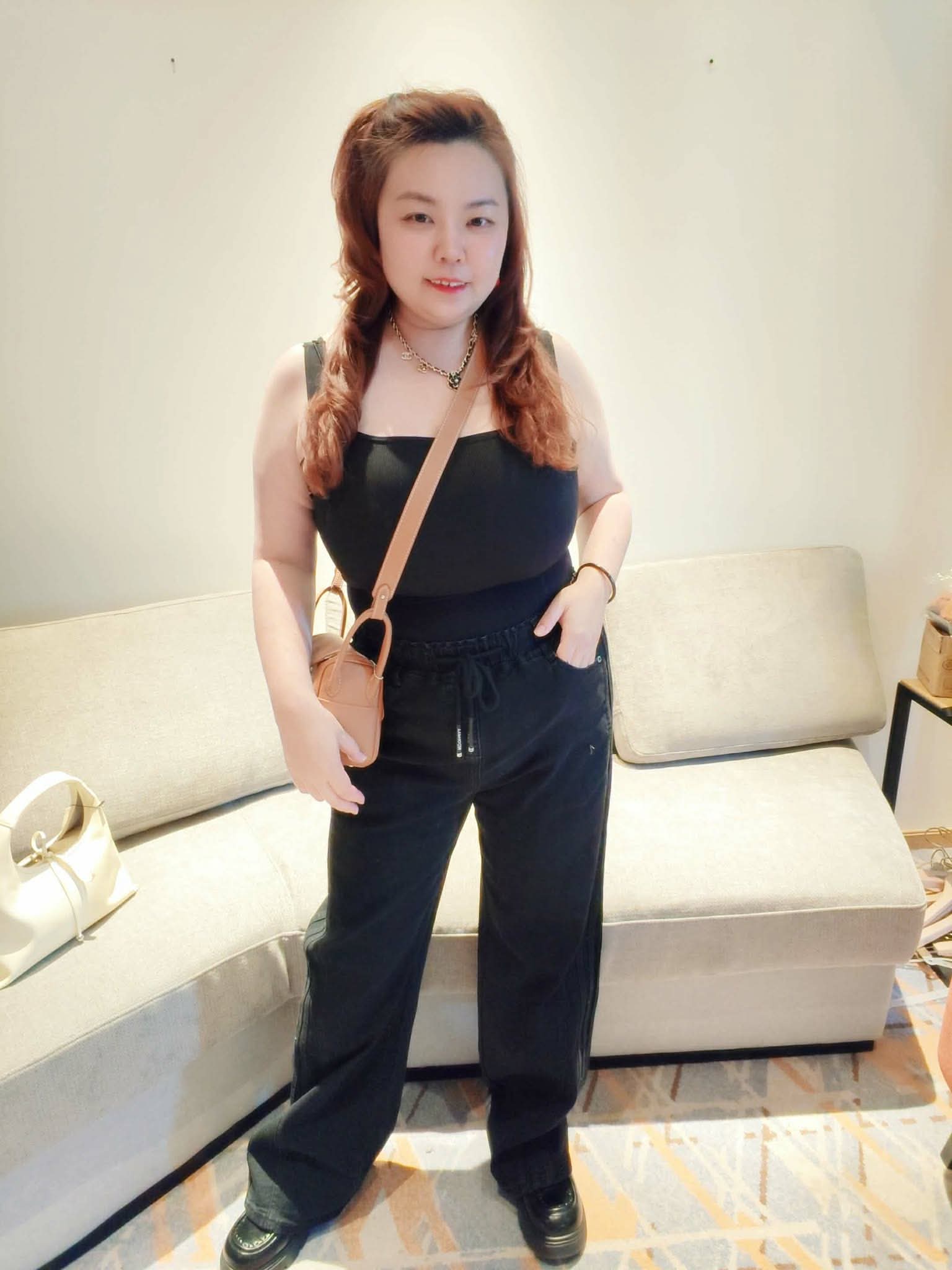 YPA05 C1080-1 高腰显瘦牛仔弯刀裤长裤