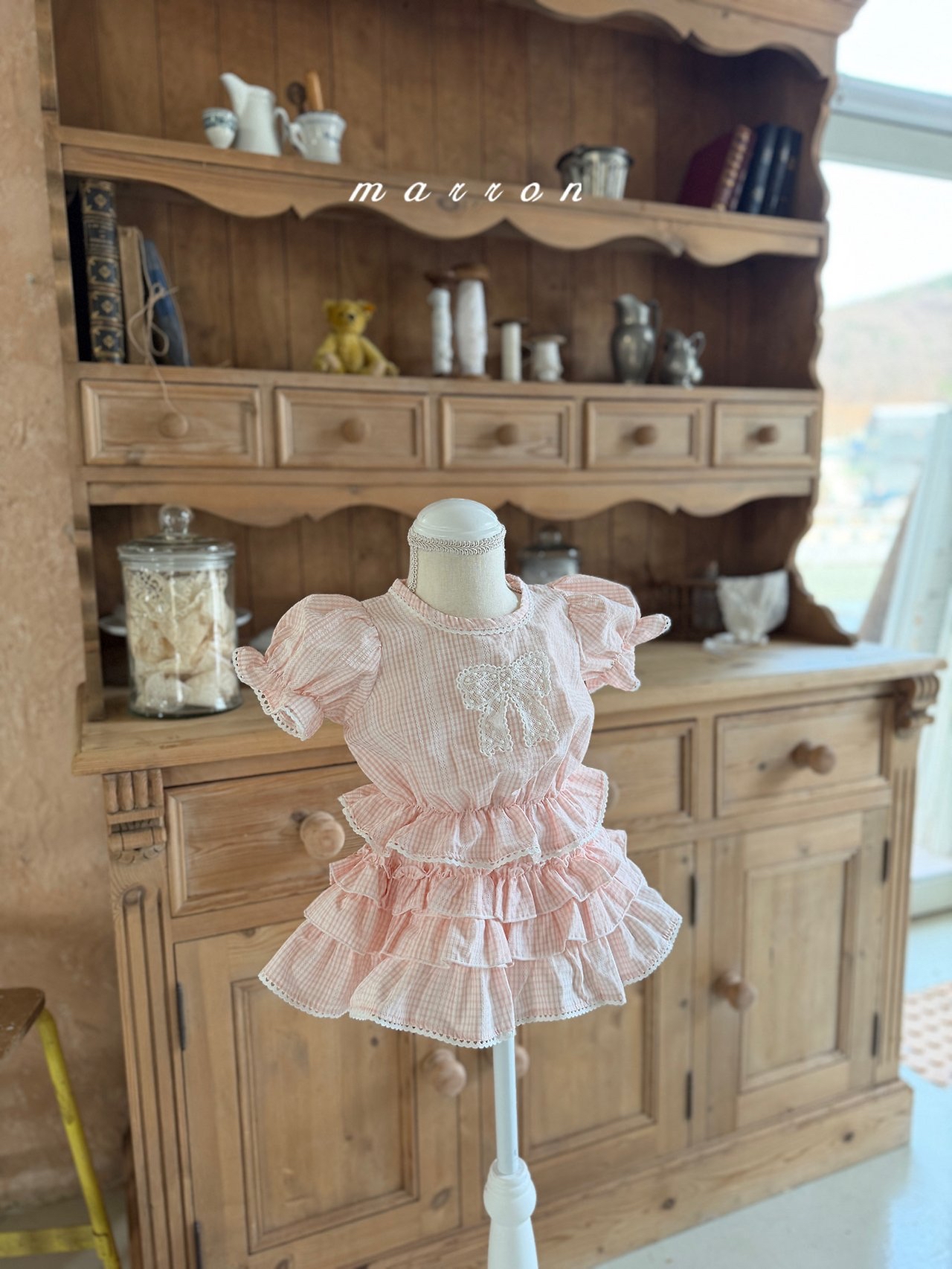 ☀️預訂 韓國直送☀️🇰🇷Marron兩色蕾絲花邊格紋層疊短裙