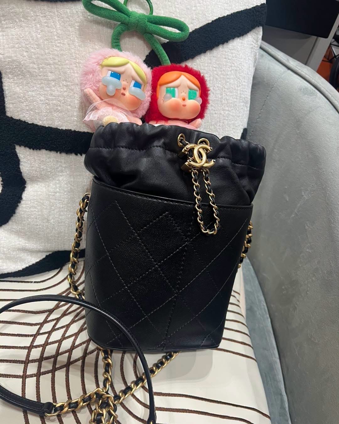 Chanel drawstring bag bucket bag 黑色荔枝牛皮  100%Authentic ,98%new ✅收據✅card✅塵袋✅box
