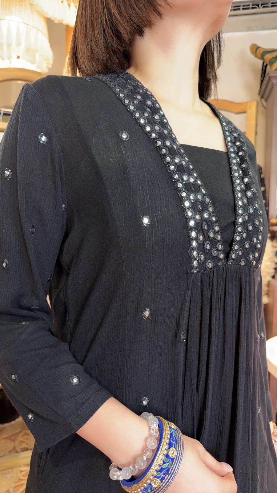 3575 Black Sparkle Star Mid Sleeve OP 48-50"