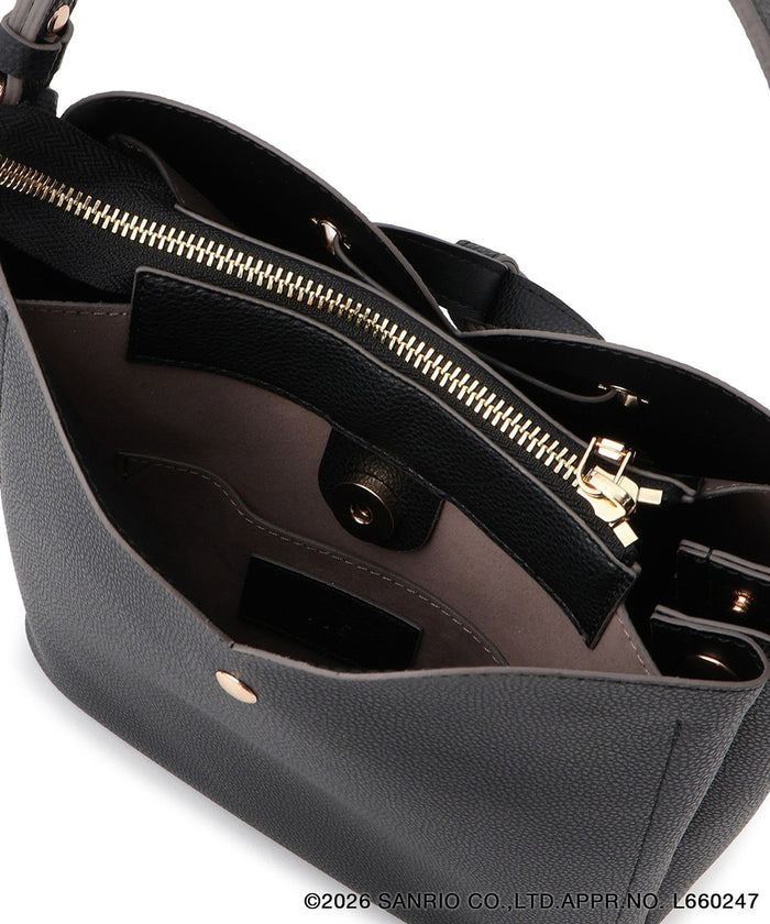 🎀【預訂】　HELLO KITTY x VIS 水桶袋 W