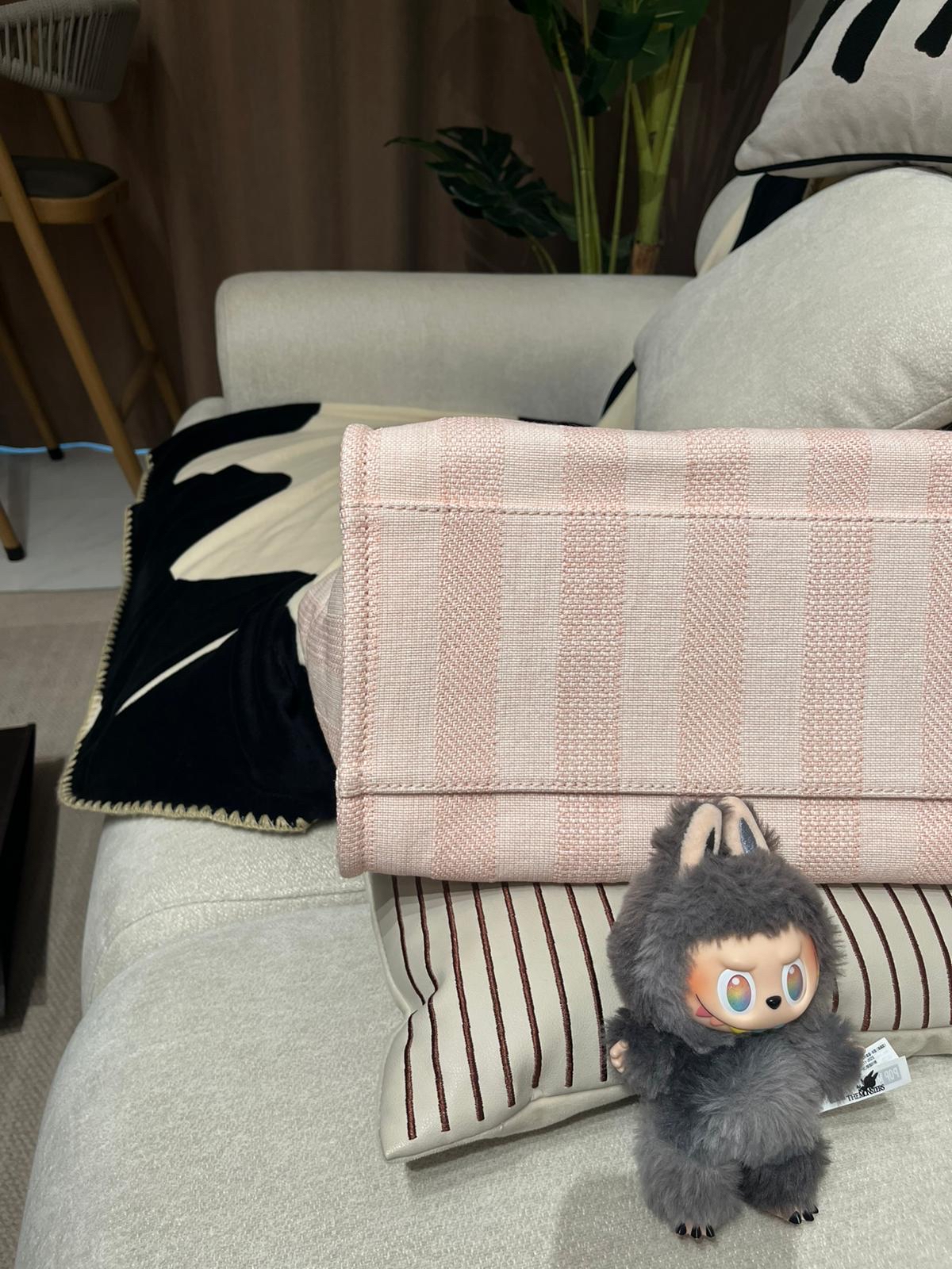 Chanel DEAUVILLE tote handle 100%Authentic,98%new ✅專門店收據✅29 card✅dust bag