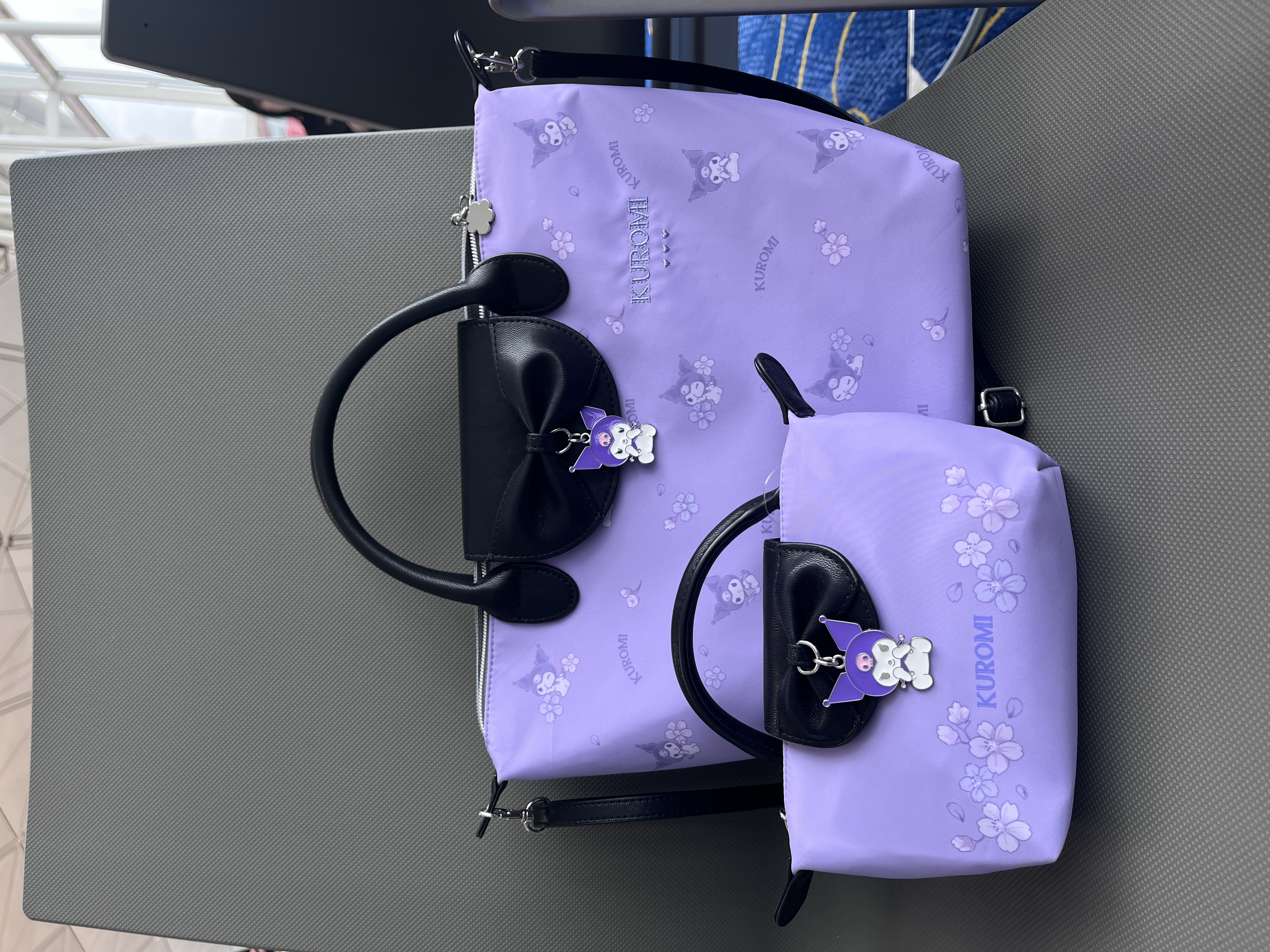 Kuromi Cosmetic Pouch w/ Shoulder Strap 有肩帶化妝包