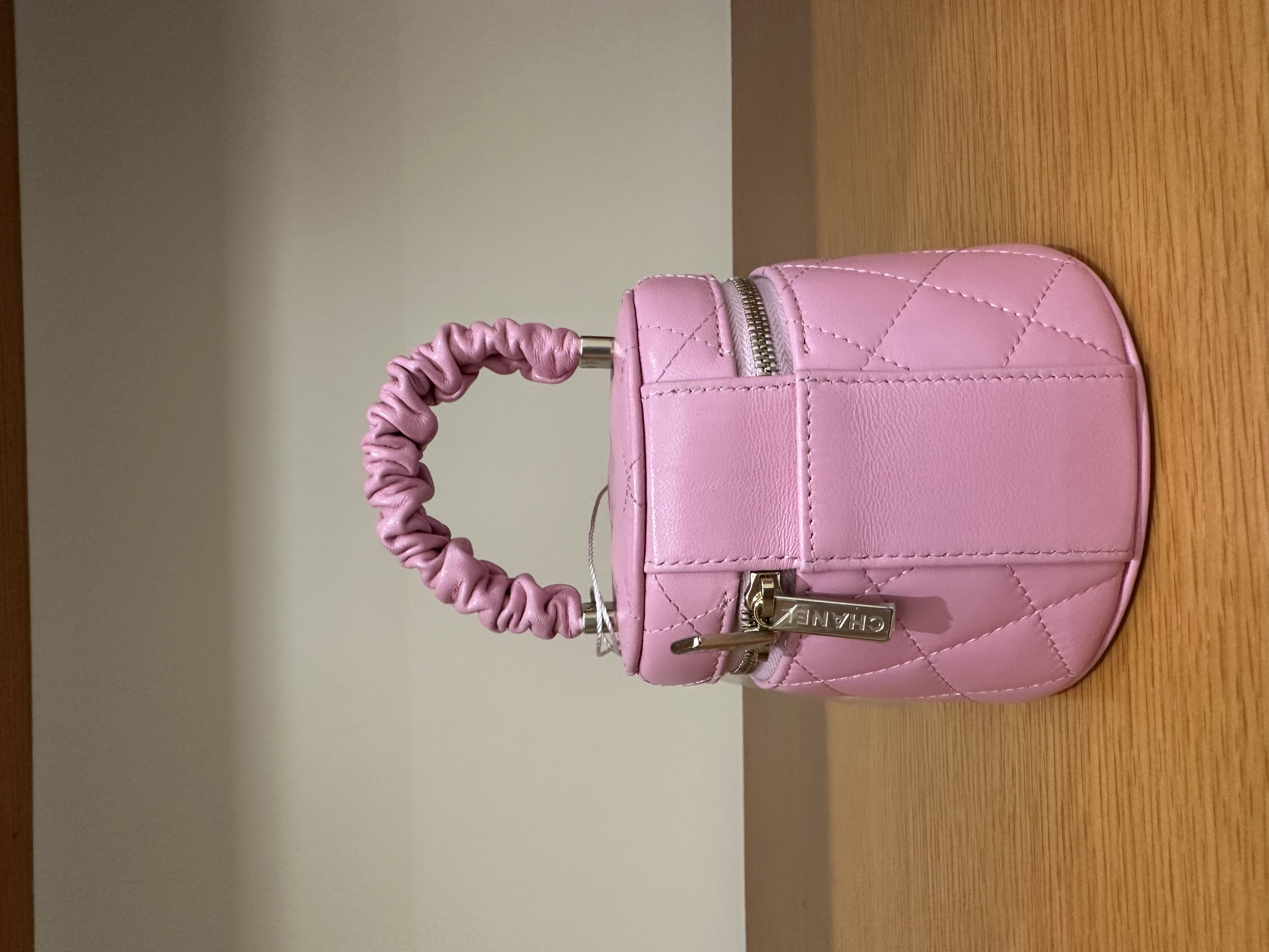 直播貨品 |  [1個-$100 2個-$300］HH04