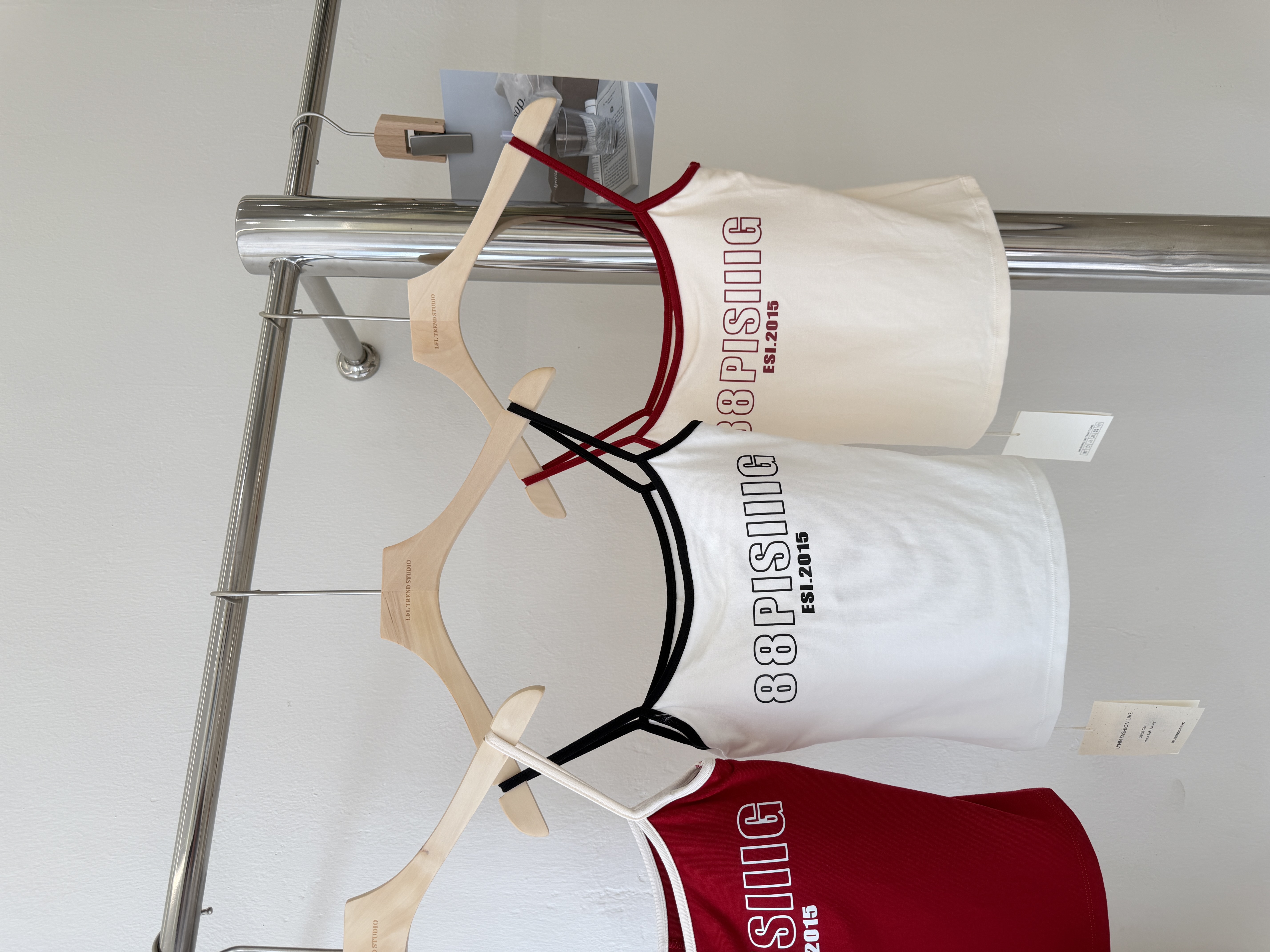 6629 辣妹撞色字母胸垫吊带