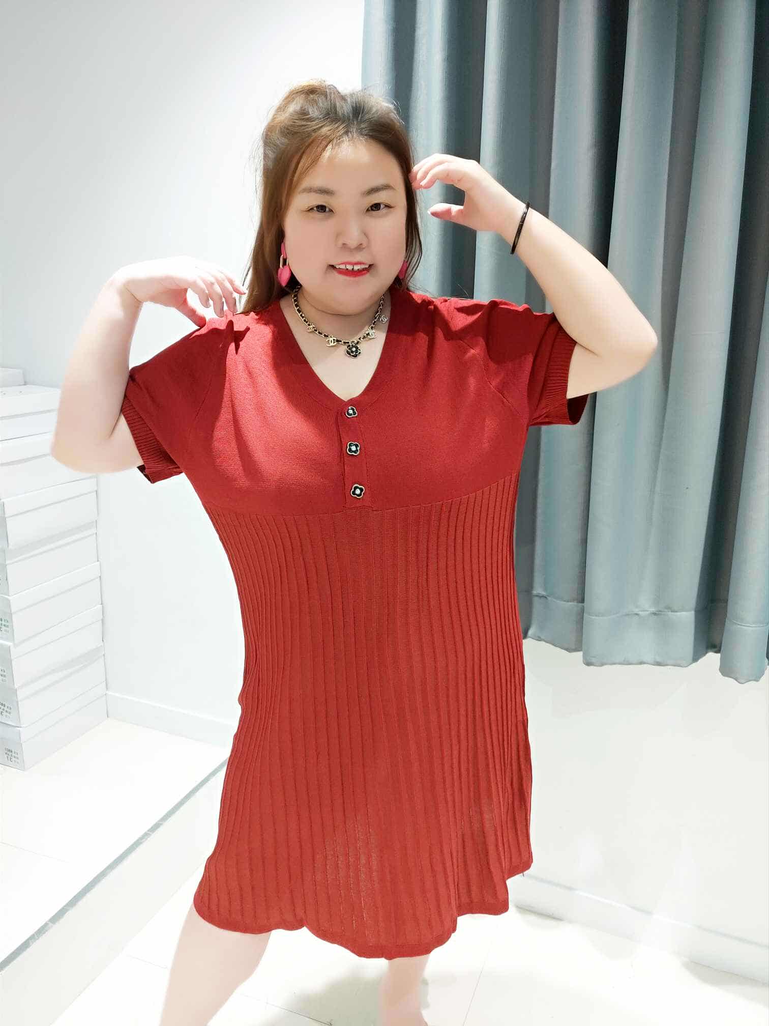 DOA10 拼立体条纹裙摆设计连身裙