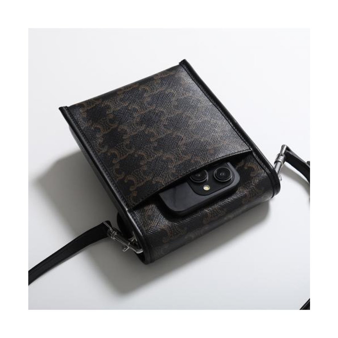 限時優惠✨訂貨🍒Celine bag 男女同款 Size 13x17x3cm 肩帶可調節