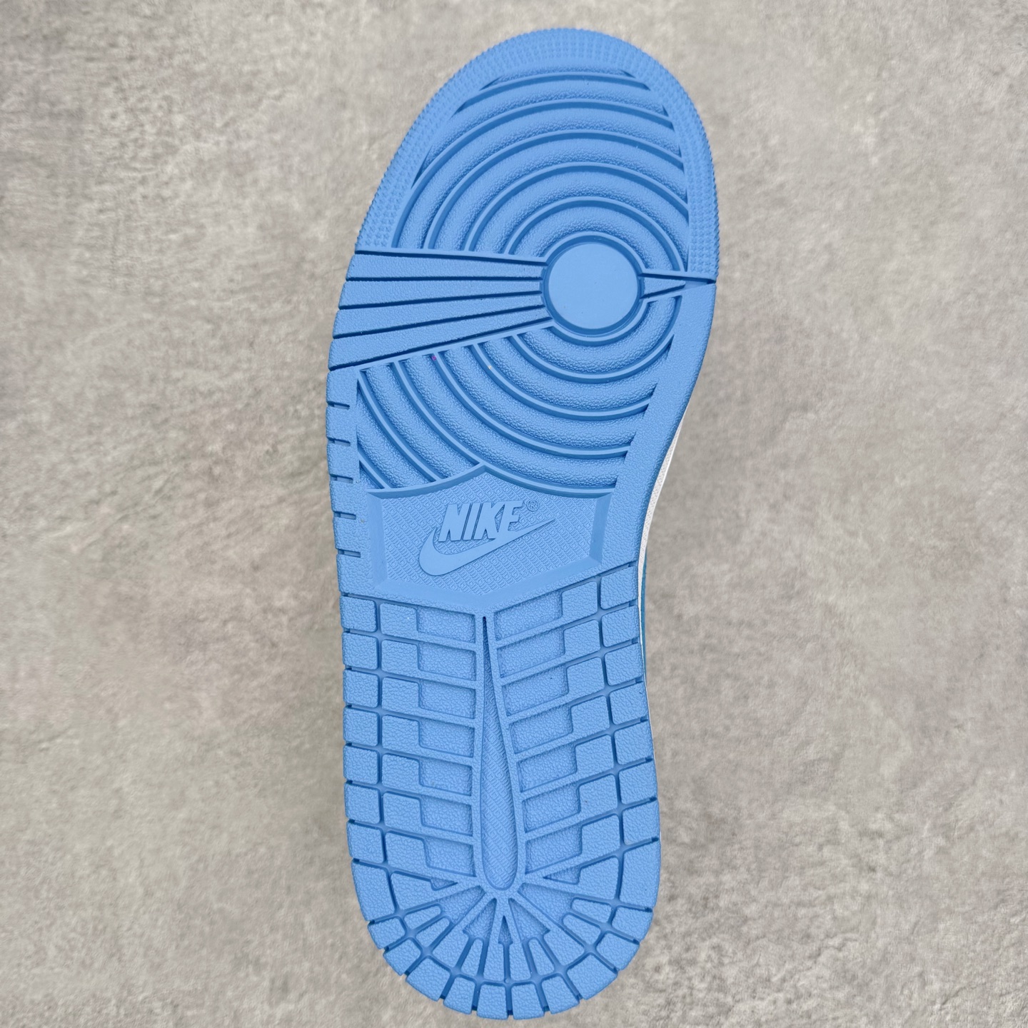 Air Jordan 1 Low 553558-041