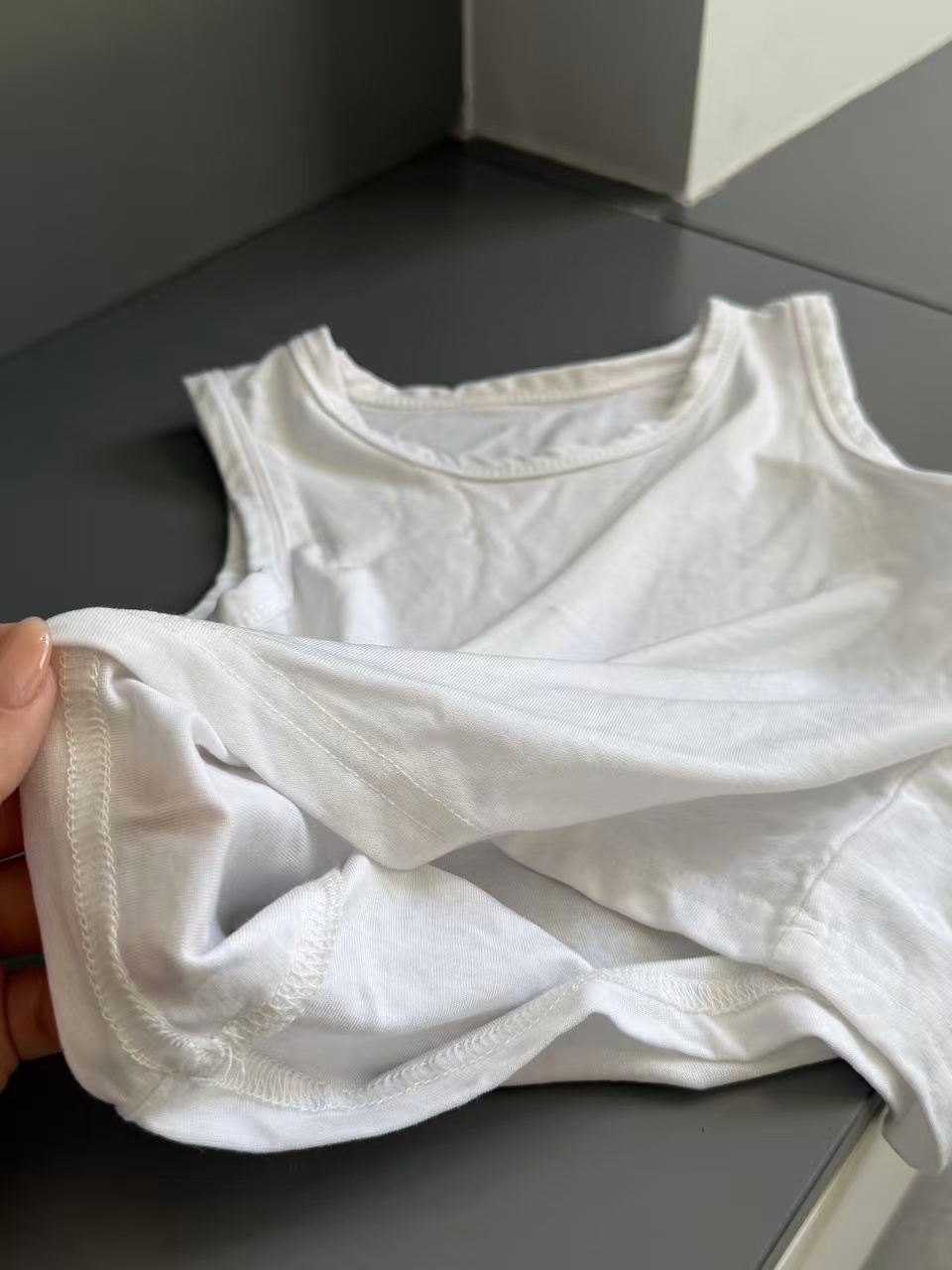 0638 兩穿牛仔褲+ 莫代爾背心