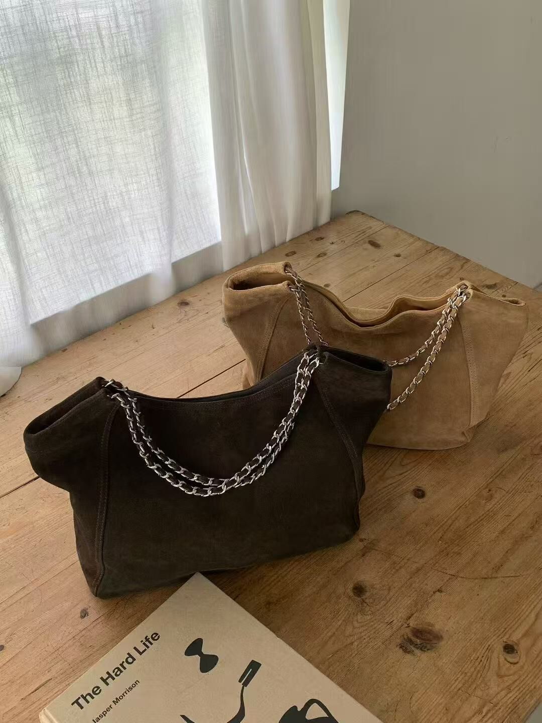 *Display* 皮穿鏈子Suede Handbag (35cm)