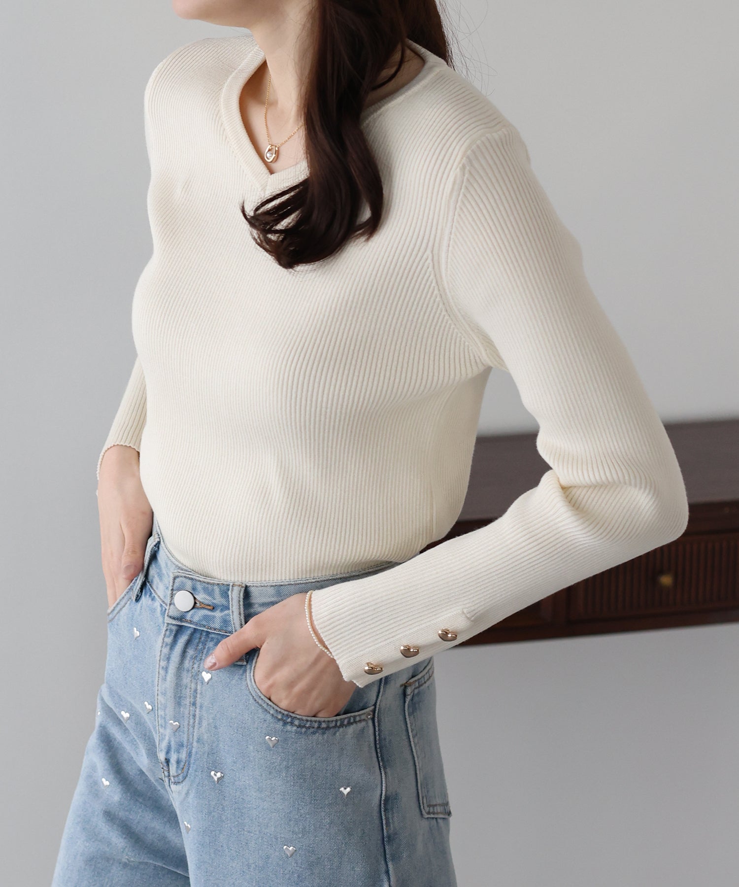 <JP> v領心心鈕顯瘦Knit Top* 3色入 <預購>