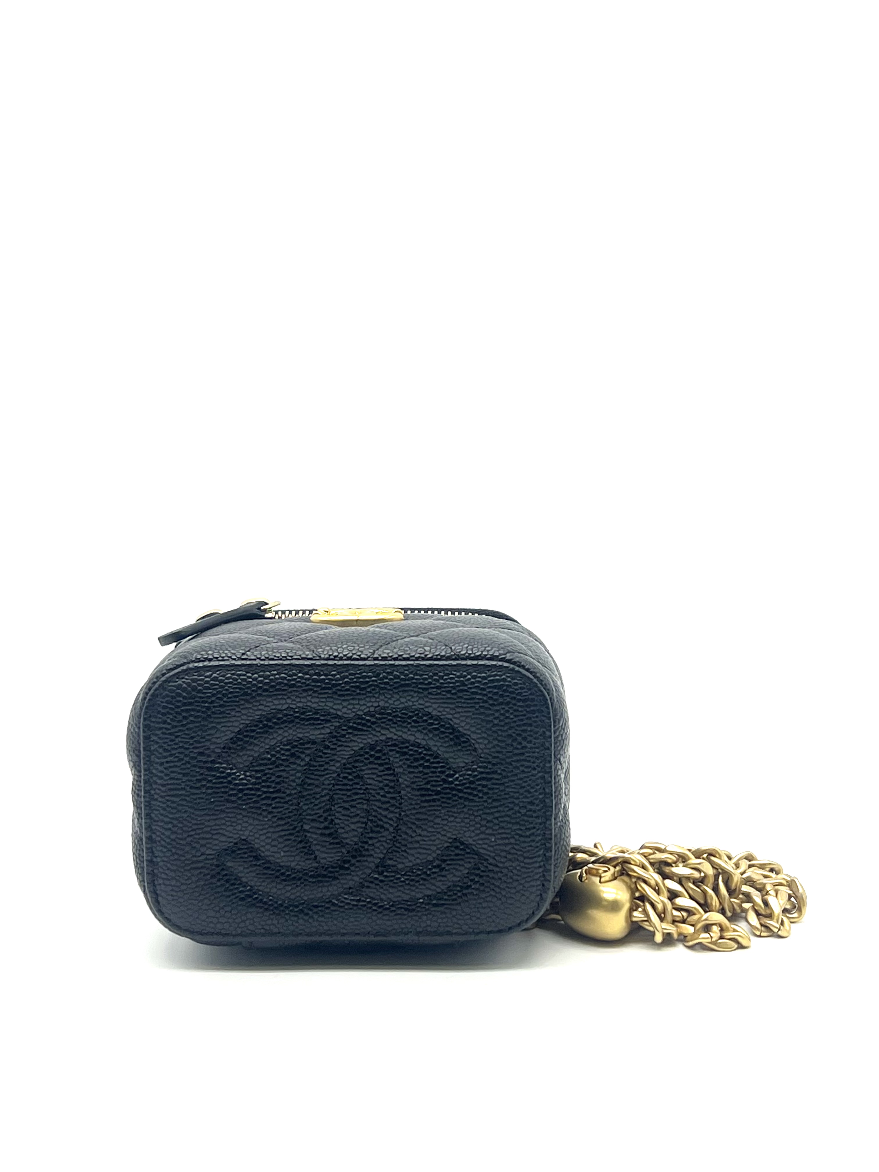 Pre-Owned CHANEL Mini Vanity Case with Chain / Product Code: 26042121