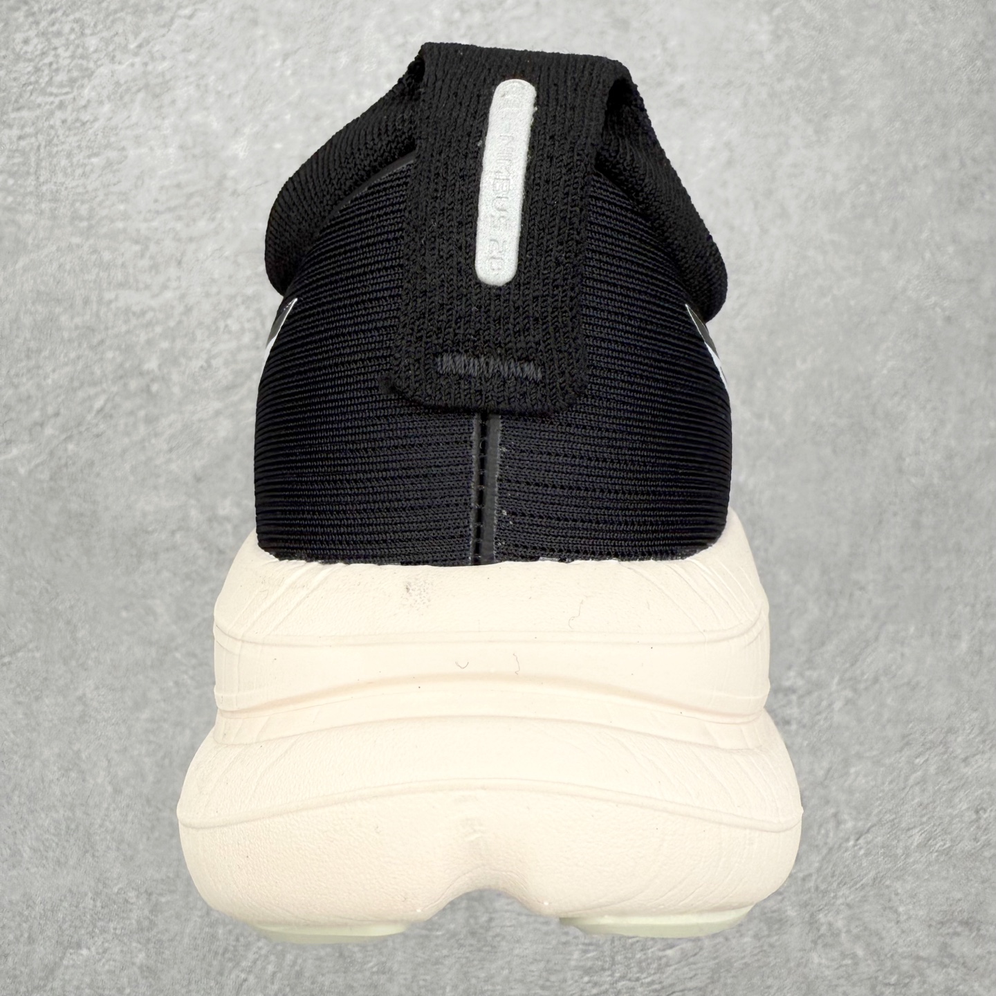 mAsics Gel-Nimbus 28