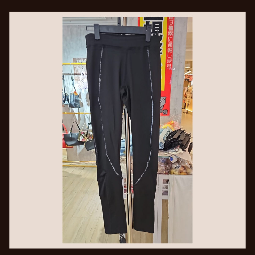 🏃 曲線重塑：高機能對比縫線修身運動緊身褲